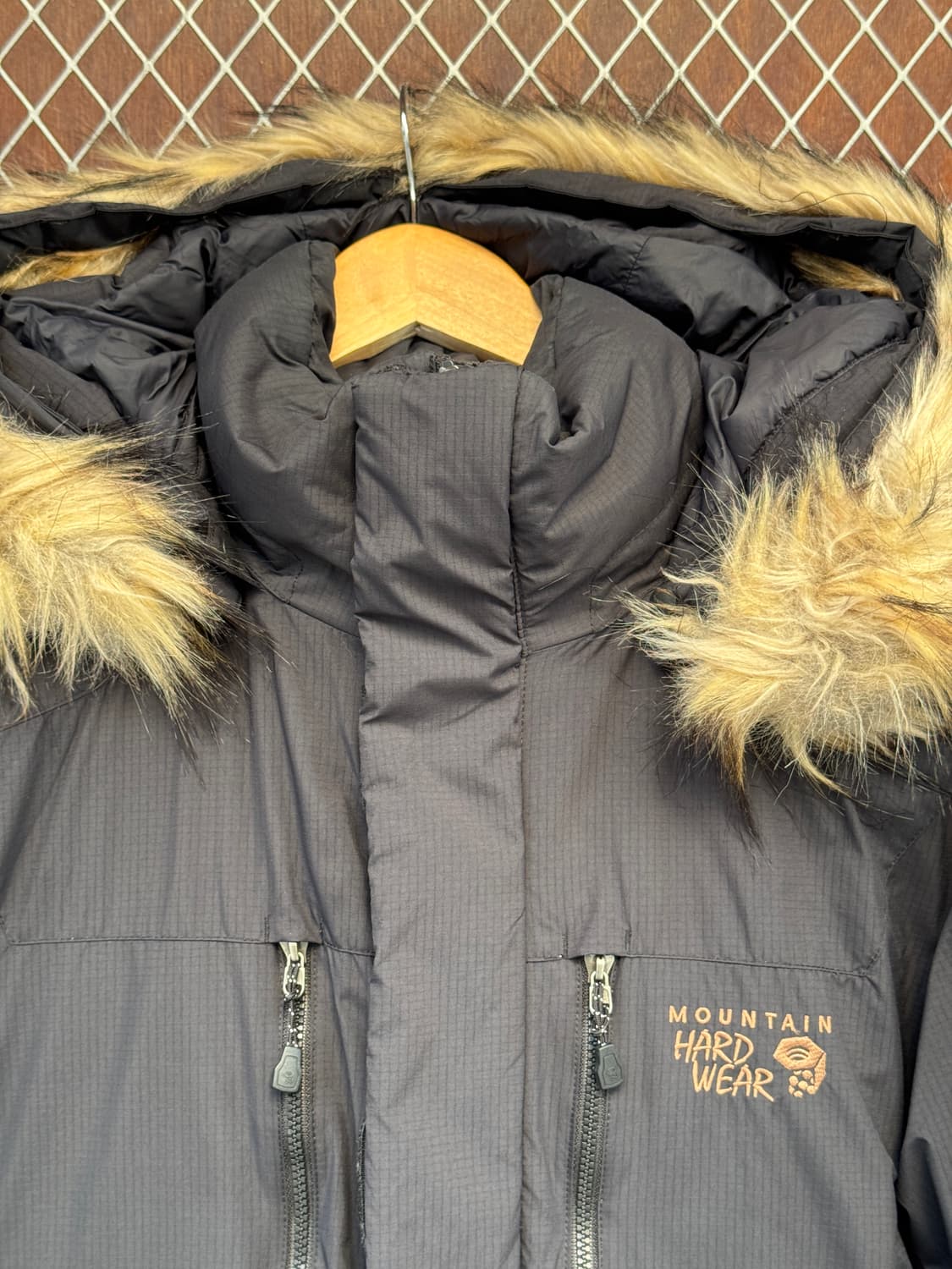 마운틴하드웨어 구스다운 패딩파카 블랙 L 상품이미지2