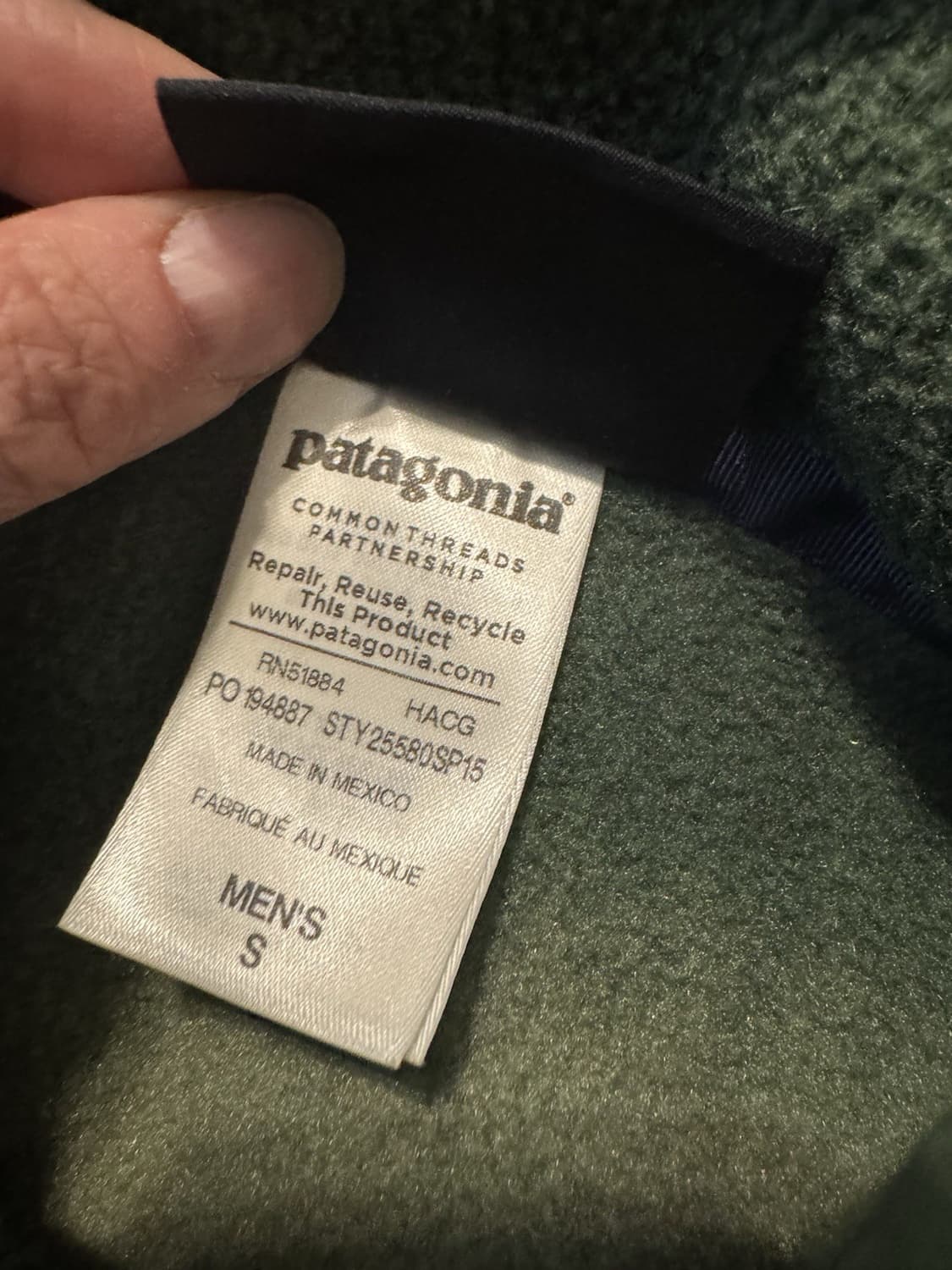 15FW 파타고니아 신칠라 스냅-티 플리스 그린 스트라이프 상품이미지4