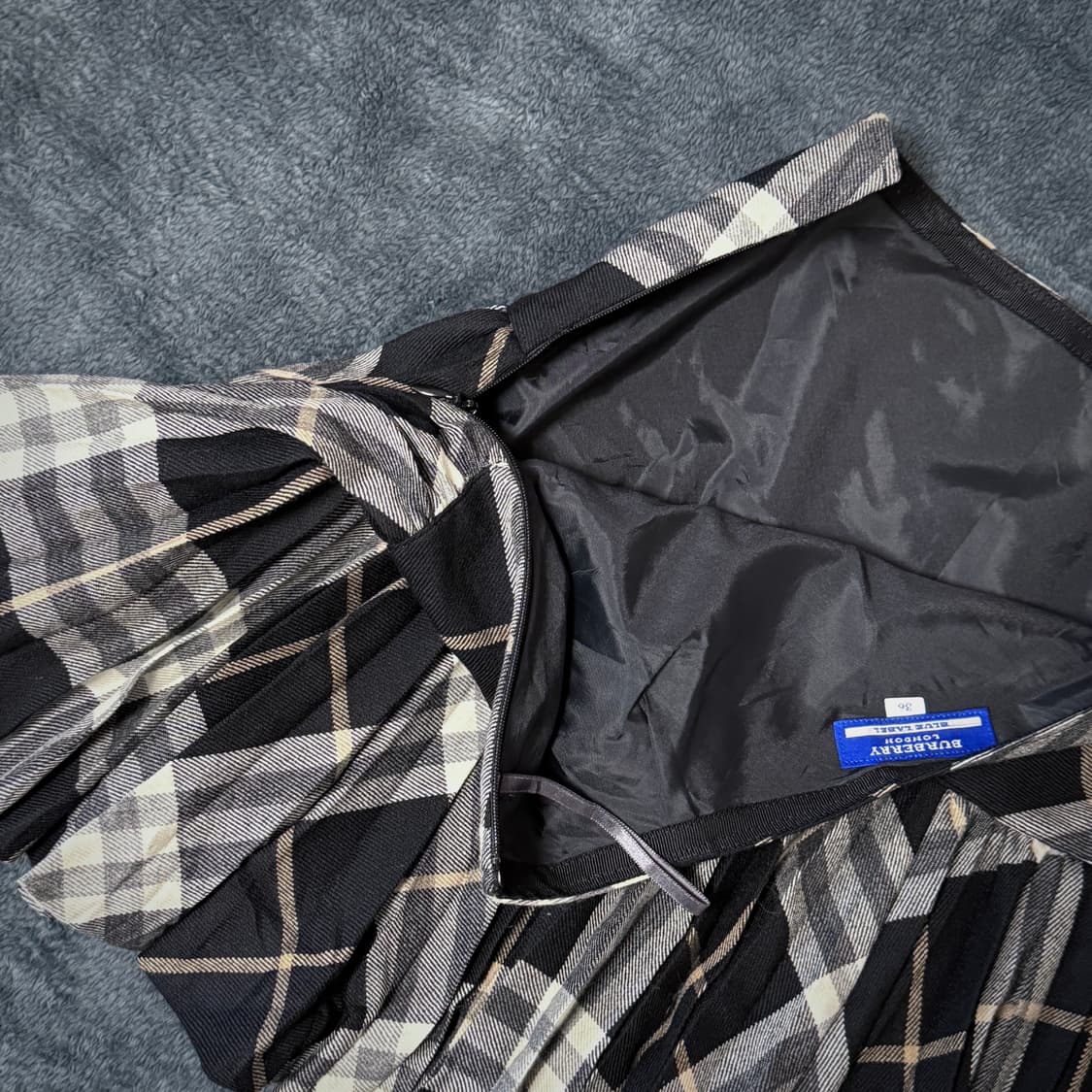 버버리 블루라벨 플리츠 미니 스커트 상품이미지5