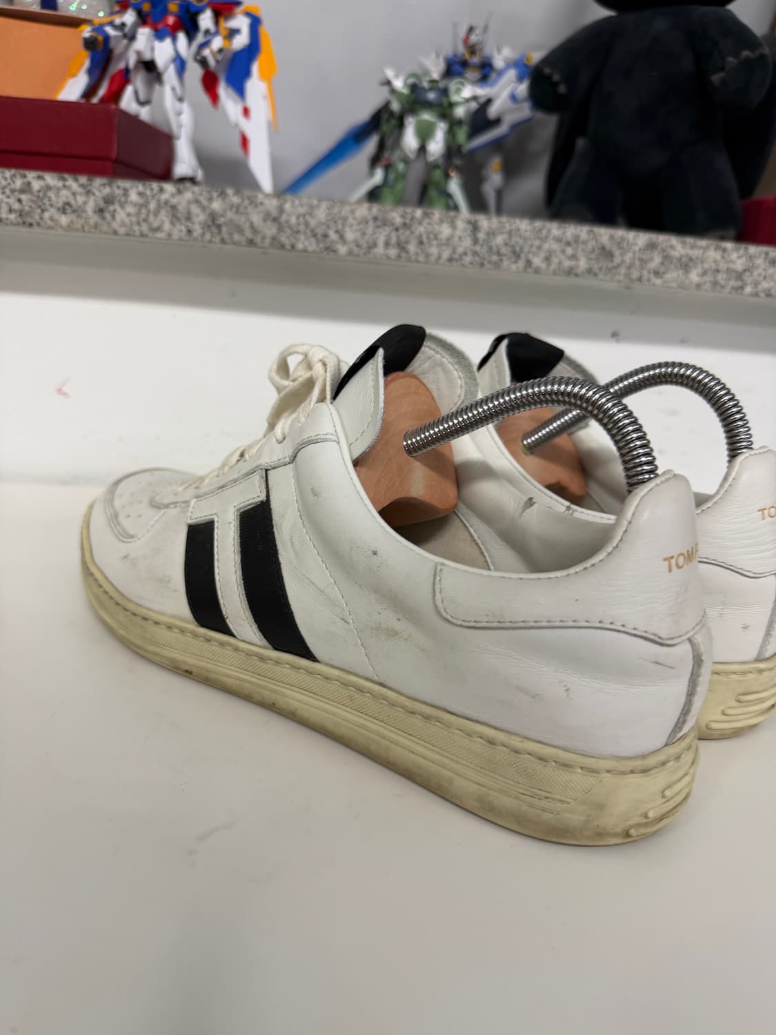 정품) 톰포드 화이트 레더 스니커즈 9(280) 상품이미지6