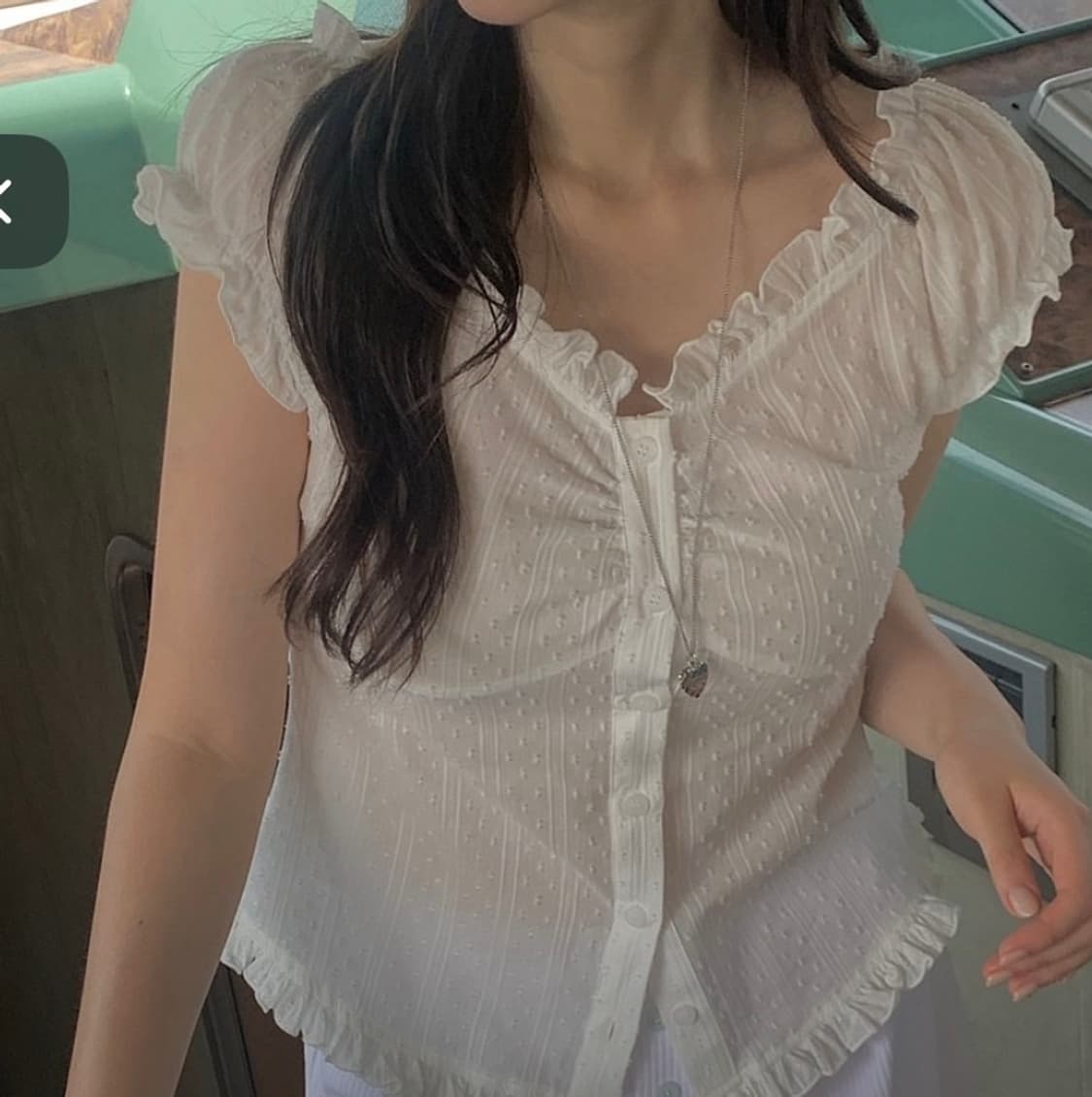 Merryon 메리온 셔링 블라우스 1번 착용 스카이블루 상품이미지1