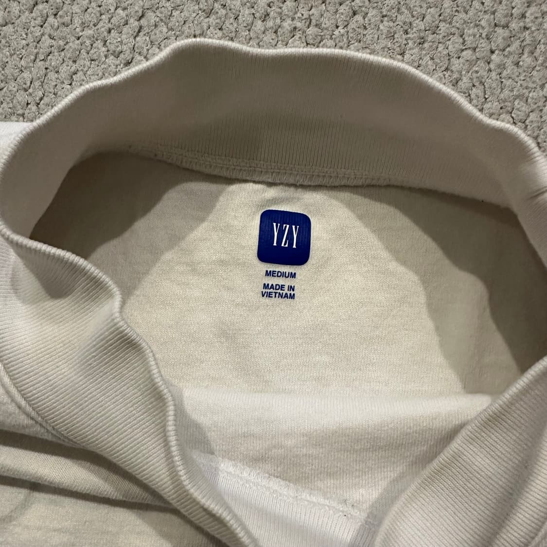 이지갭 발렌시아가 도브 티셔츠 상품이미지4