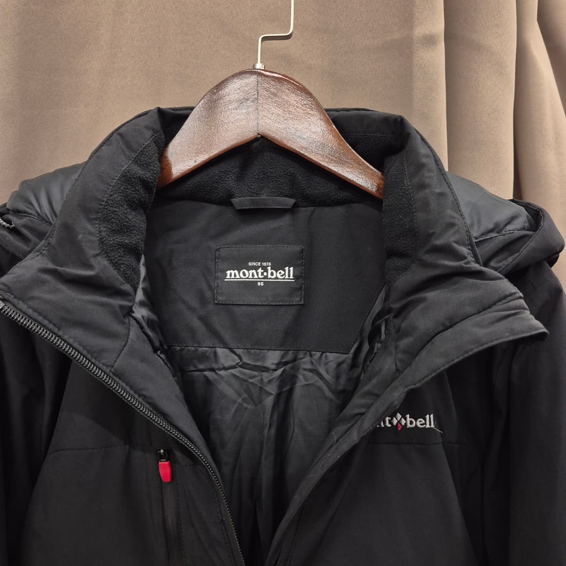 몽벨 후드 점퍼 상품이미지2