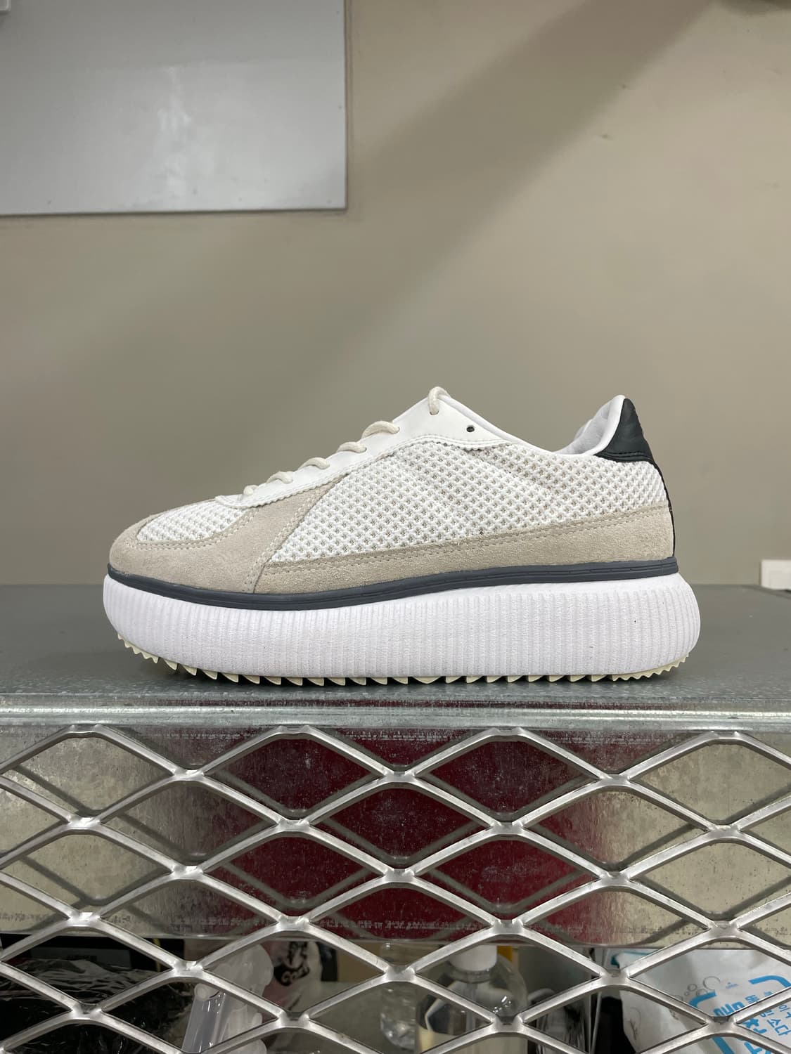 오니즈카 타이거 델리시티 메쉬 240 상품이미지1