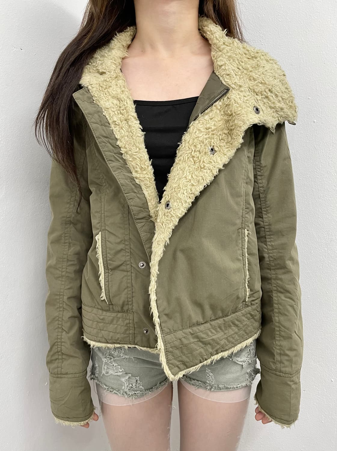 카키 퍼 크롭 야상 자켓 상품이미지3