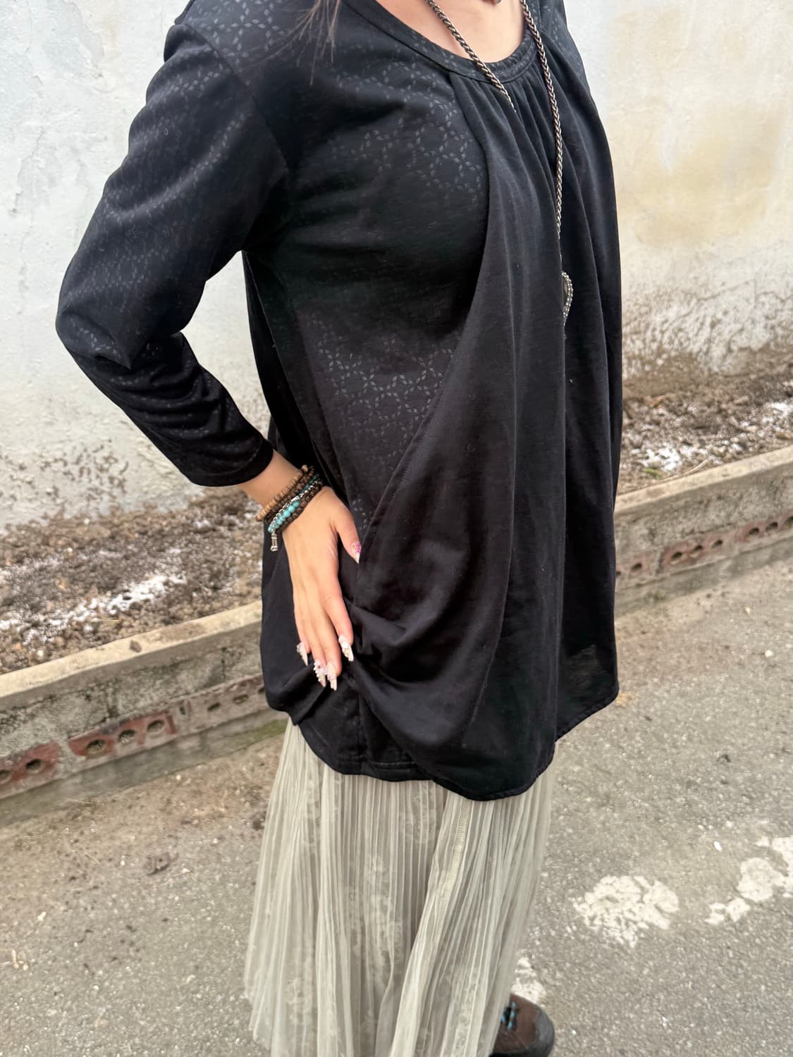 ARENA 시스루 도트 패턴 셔링 티 상품이미지6