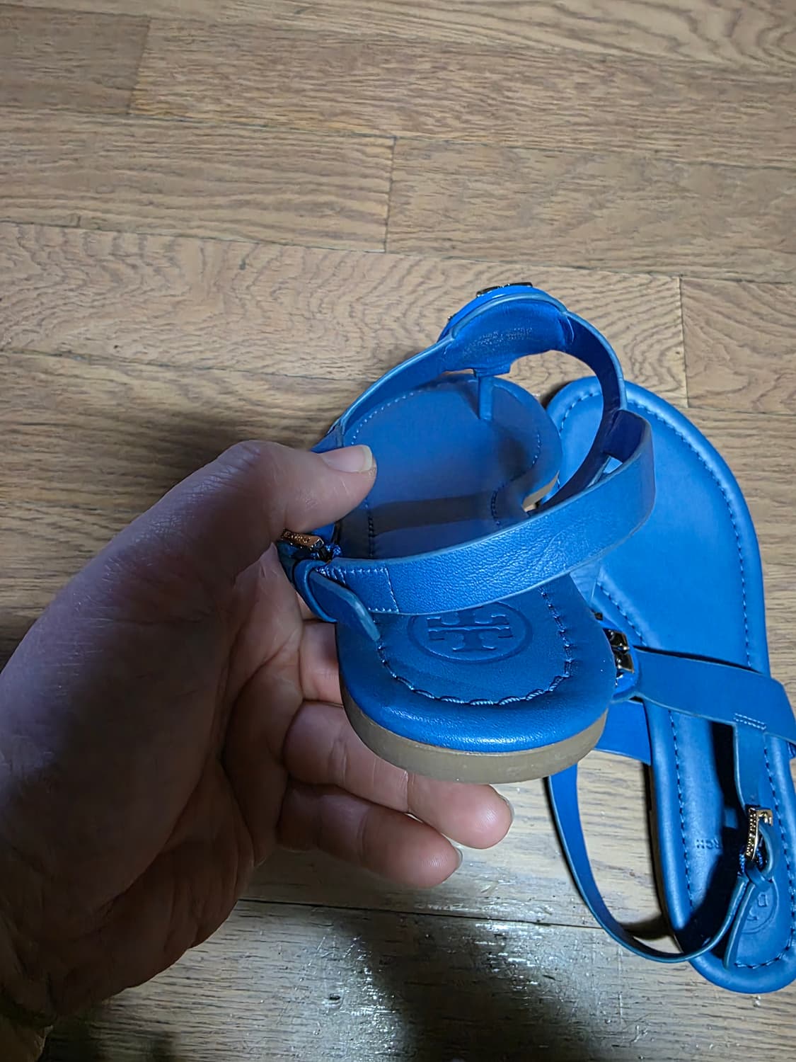 토리버치 여성 가죽 쪼리 샌들 상품이미지3