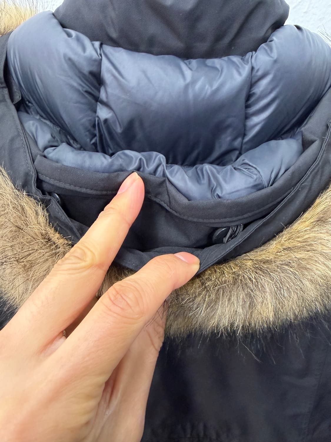 정품) 노스페이스 맥머도 여성 검정 구스패딩 S 상품이미지6