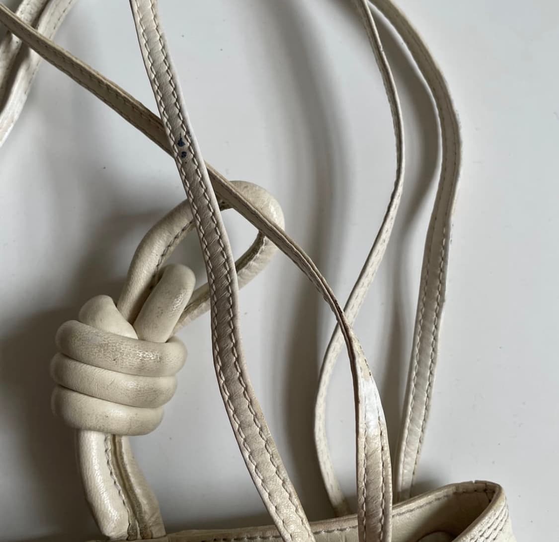 로에베 스트링 백 상품이미지6