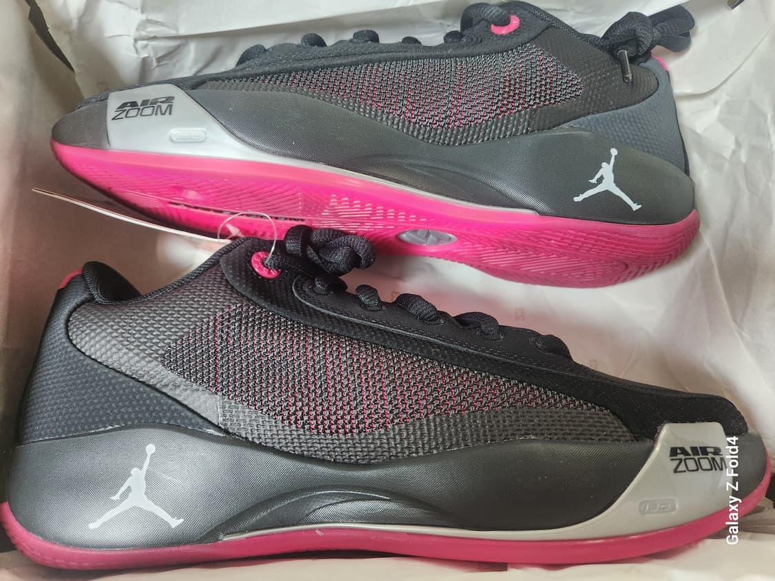 나이키 조던 루카 .77 PF 블랙/핑크 265mm 새상품판매합니다. 상품이미지2