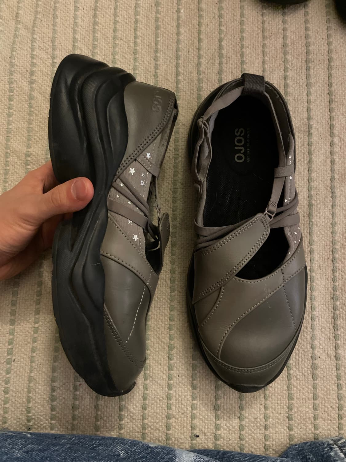 오호스 Strap Toe Sneakers / Stone Brown 상품이미지2