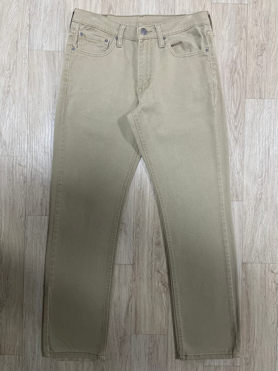 32) 리바이스 매장판 541 테이퍼드핏 베이지 데님팬츠 상품이미지2