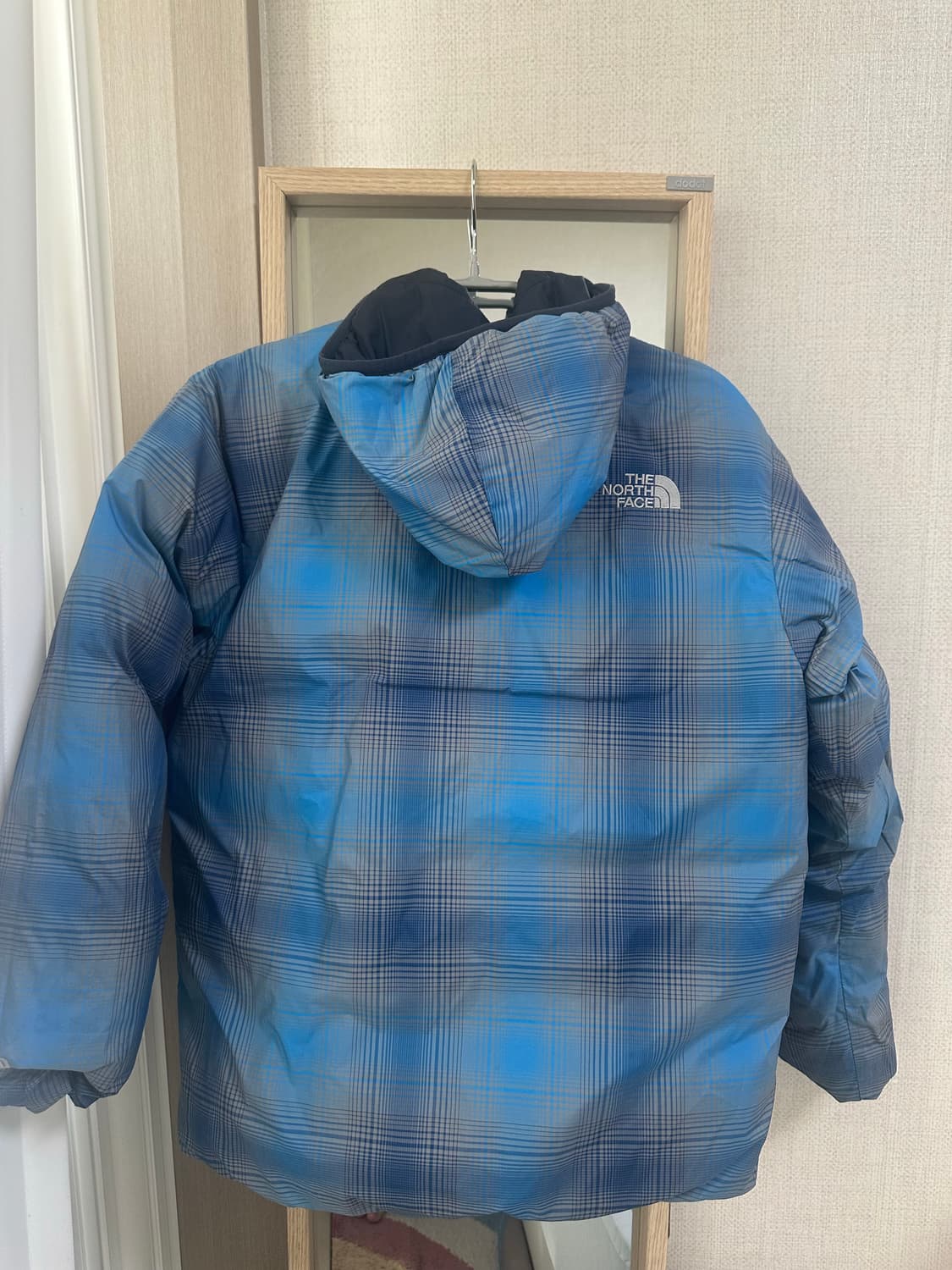 노스페이스 리버시블 후드 550 패딩 상품이미지6