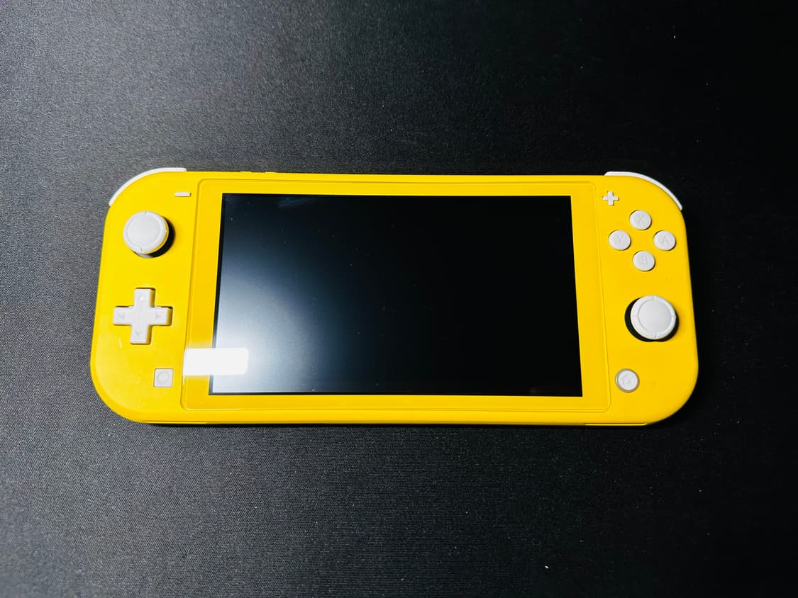 닌텐도 스위치 라이트 옐로우 + 옐로우 케이스, 동숲 파우치 판매 상품이미지4