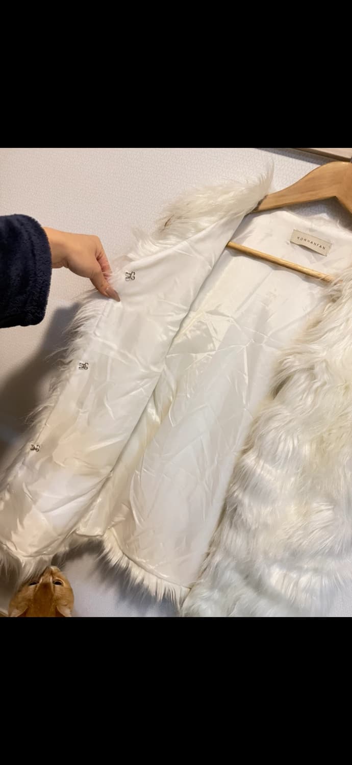 아이보리 베스트 퍼 자켓 상품이미지3