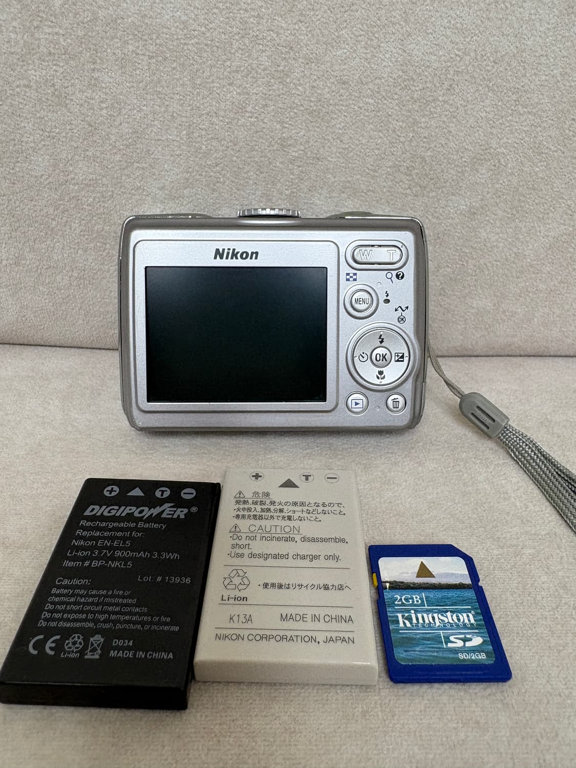 니콘 쿨픽스 P4 Nikon coolpix P4 빈티지카메라 상품이미지2