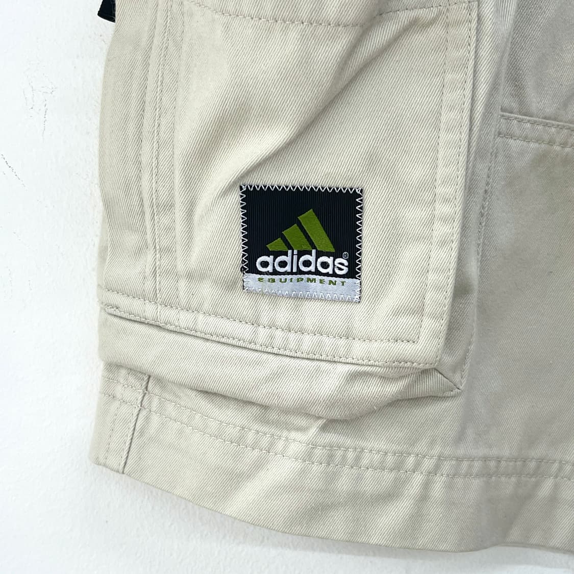 아디다스 이큅먼트 멀티 포켓 라이트 베이지 카고 팬츠 상품이미지7