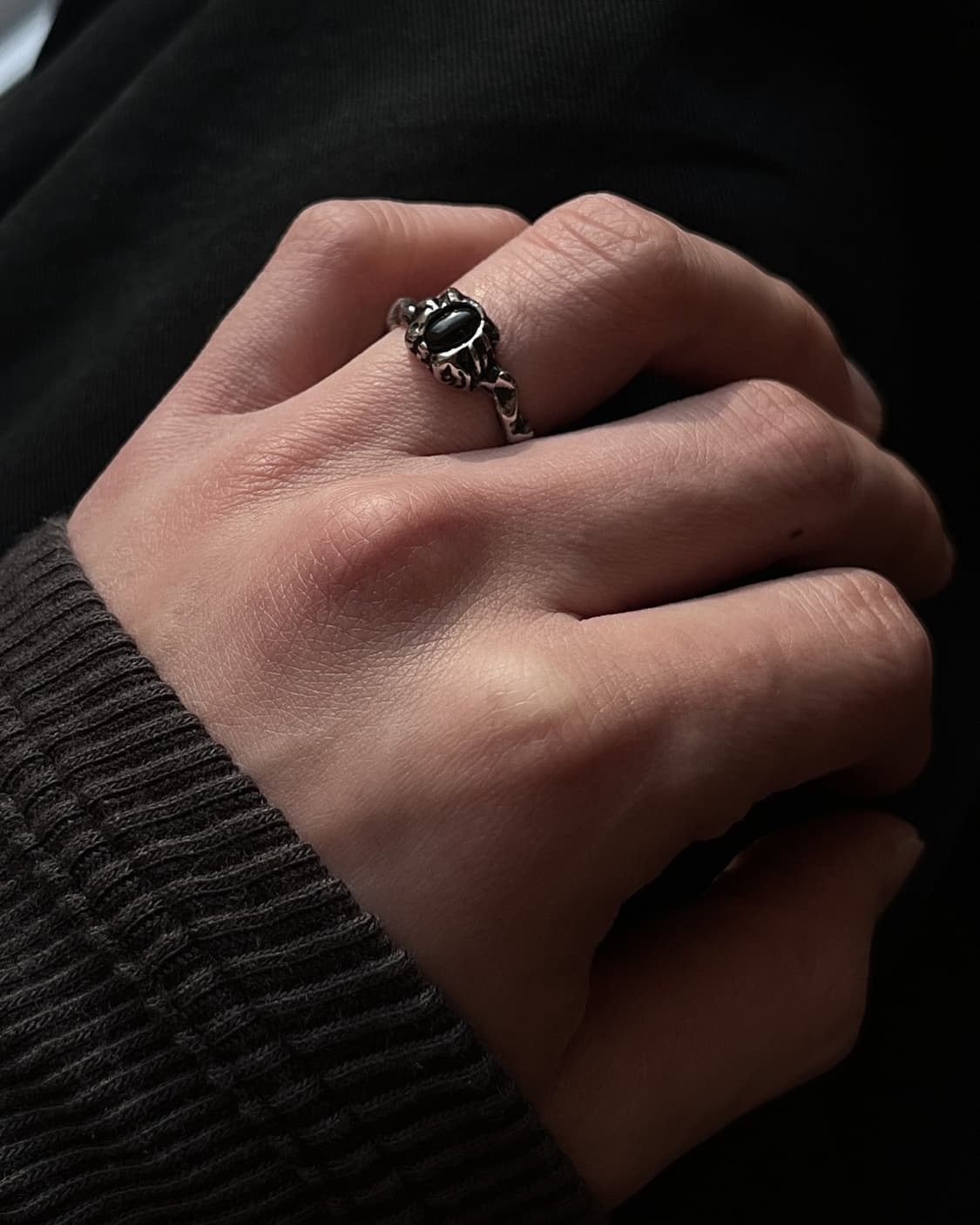 블랙 지그재그 링 상품이미지1