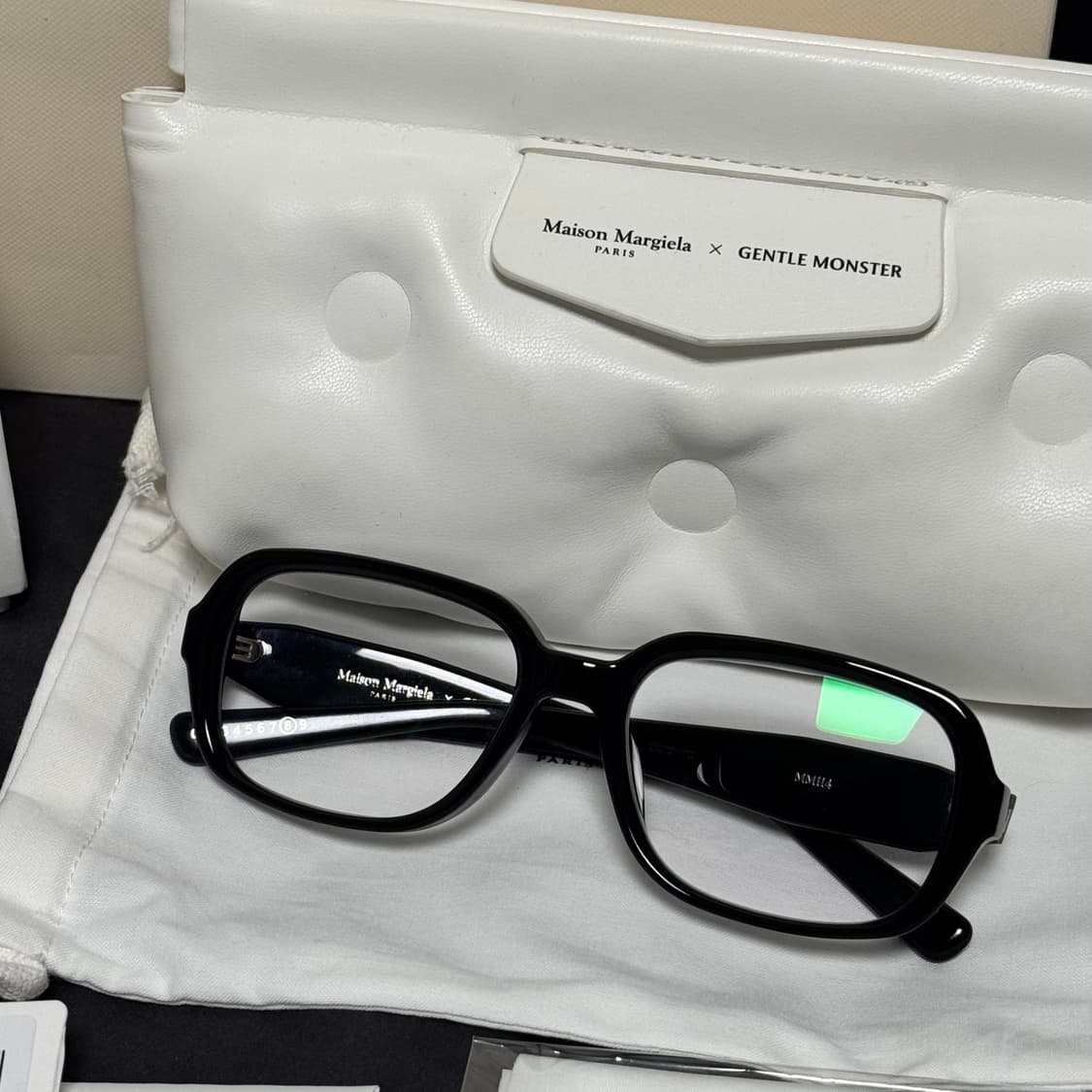 젠틀몬스터 x 메종 마르지엘라 MM114 블랙 클리어 안경 상품이미지2