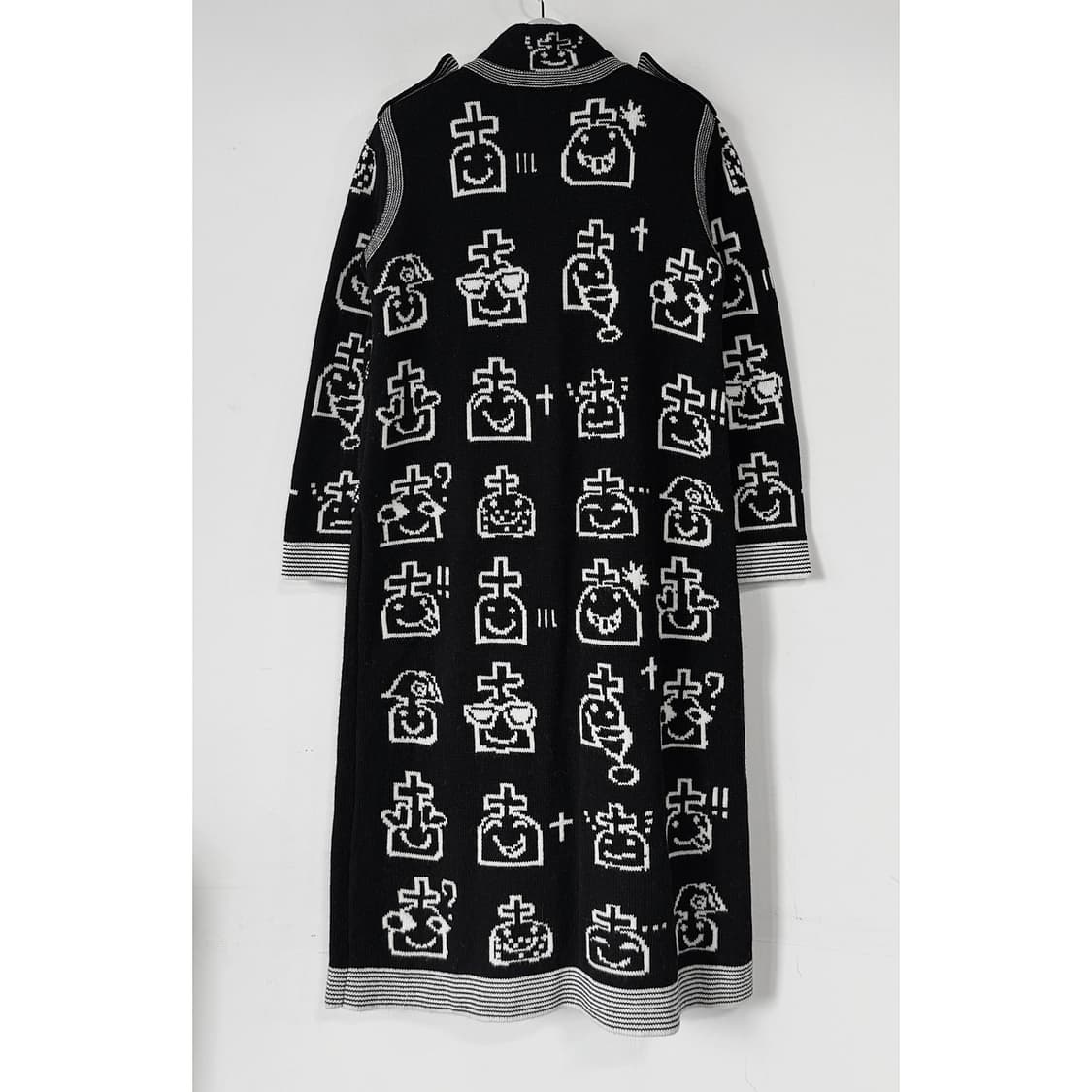 데바스테 22 시그니처 프린트 울 니트 코트 상품이미지6