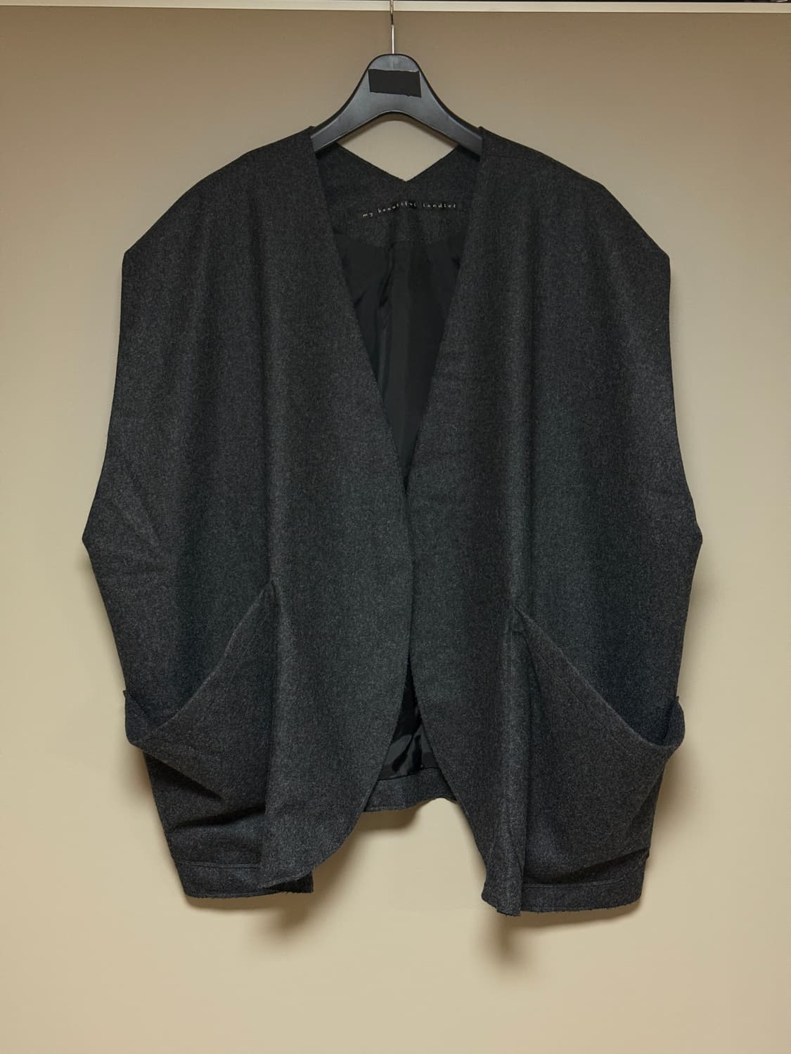 wool vest with oversized pocket 상품이미지1