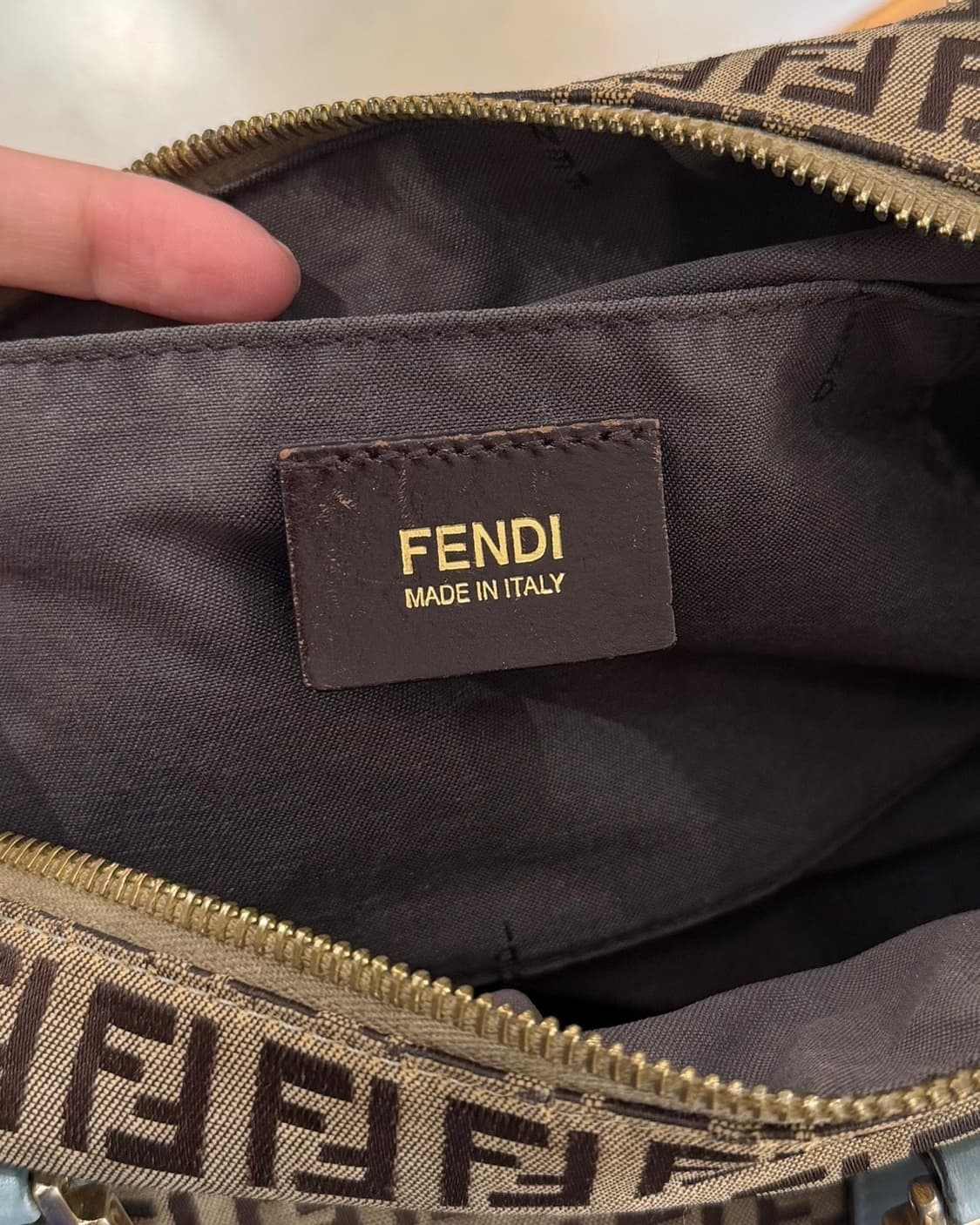 펜디 브라운 주카 블루 레더 트리빙 캔버스 보스턴백 상품이미지6