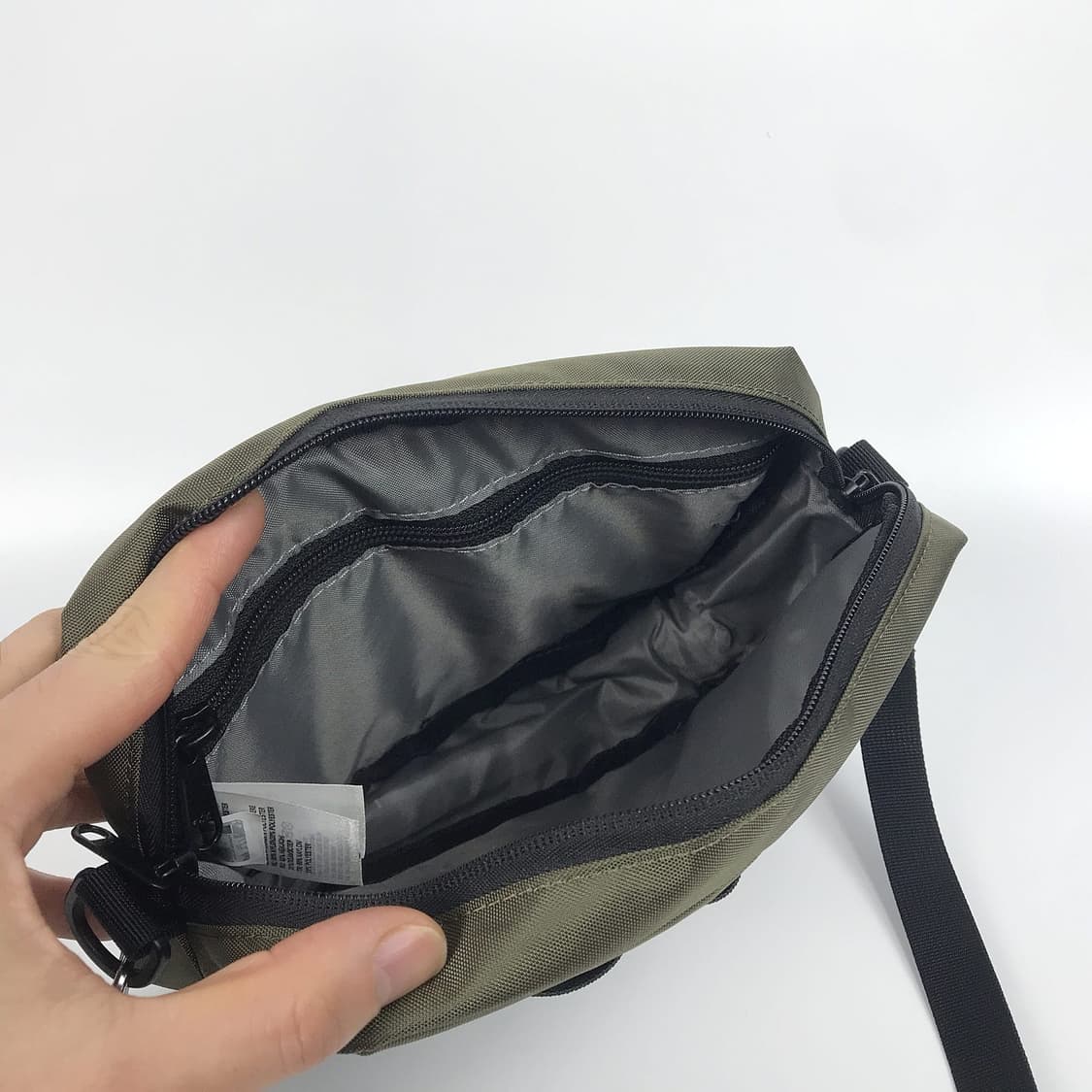 노스페이스 카키색 크로스백 가방 상품이미지7