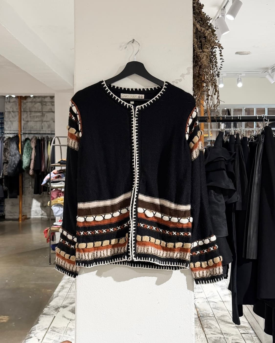 빈티지 캐롤리나 케이 블랙 배색 니트 집업 가디건 상품이미지1