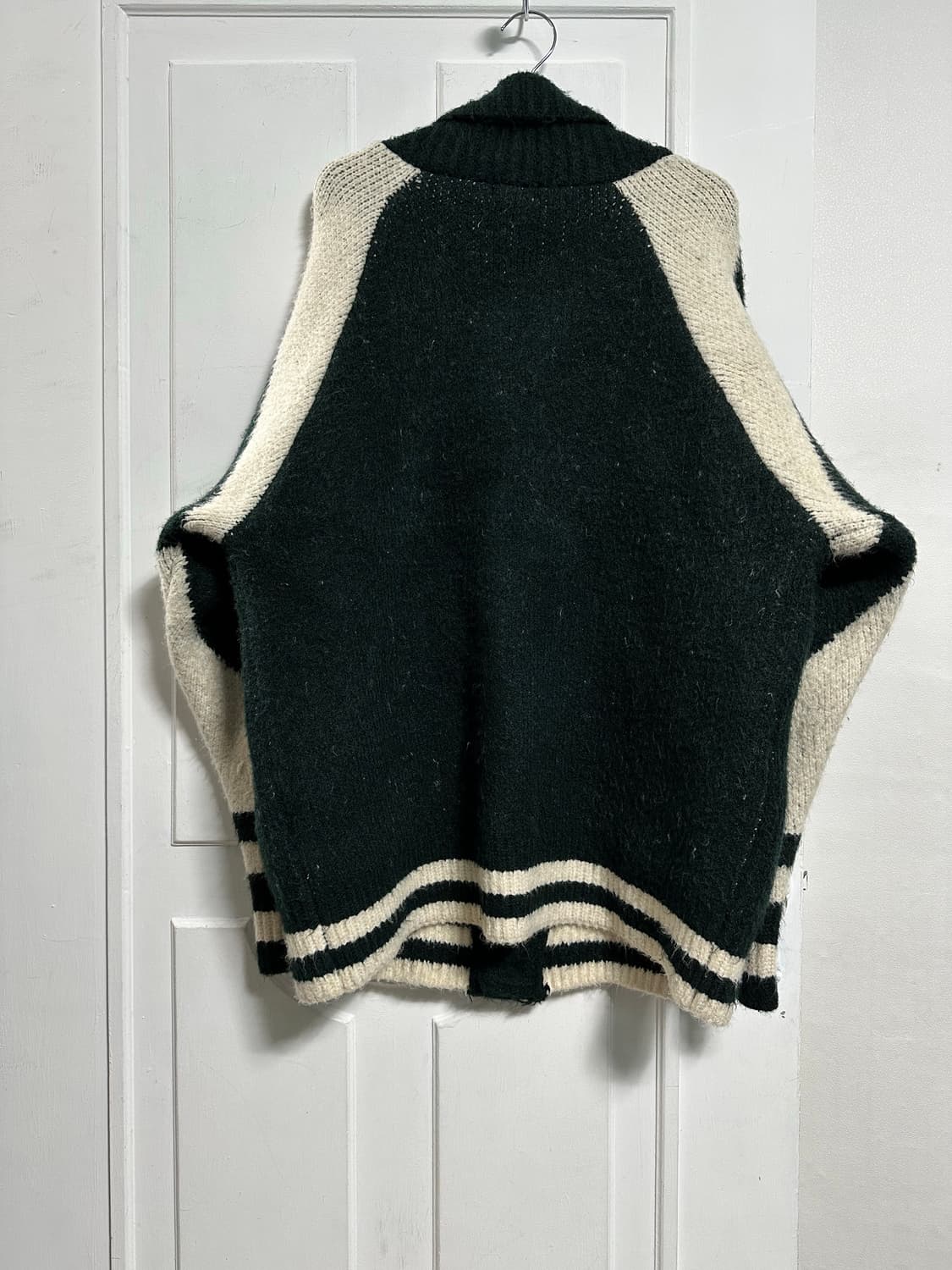 커버낫 C로고 코위찬 가디건 상품이미지2