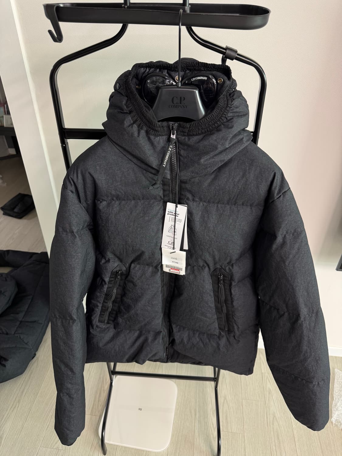 cp컴퍼니 23fw 코테드 co-ted 고글 패딩 상품이미지1