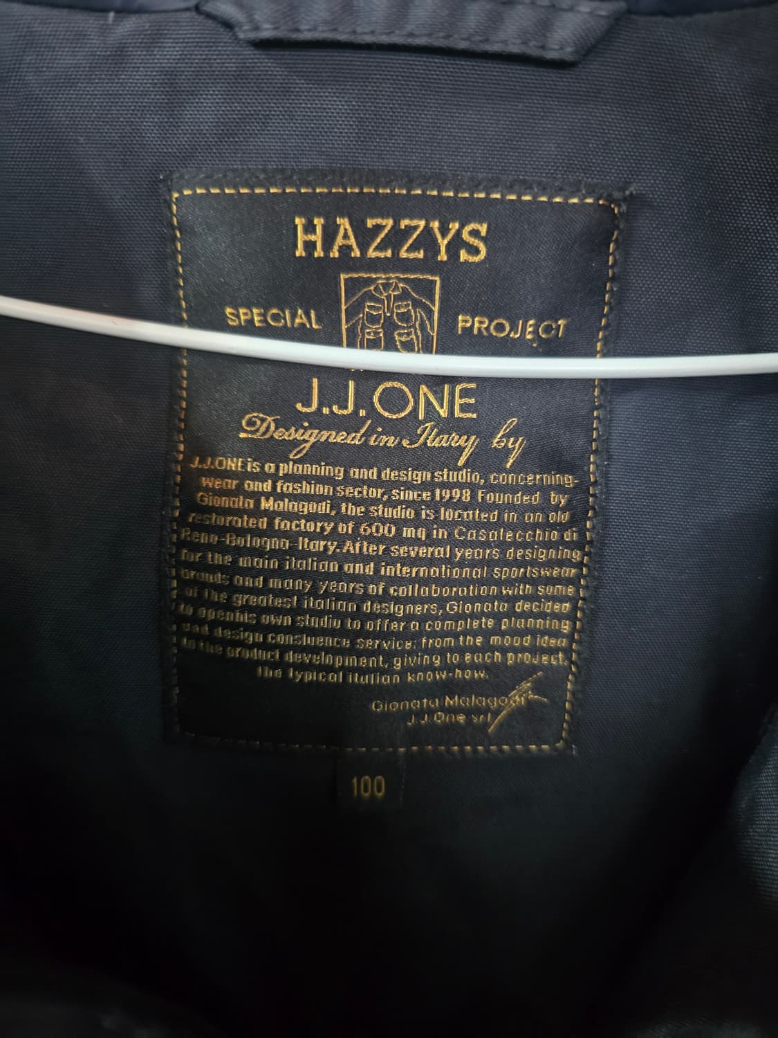 헤지스 J.J.ONE 네이비 패딩 점퍼 상품이미지4