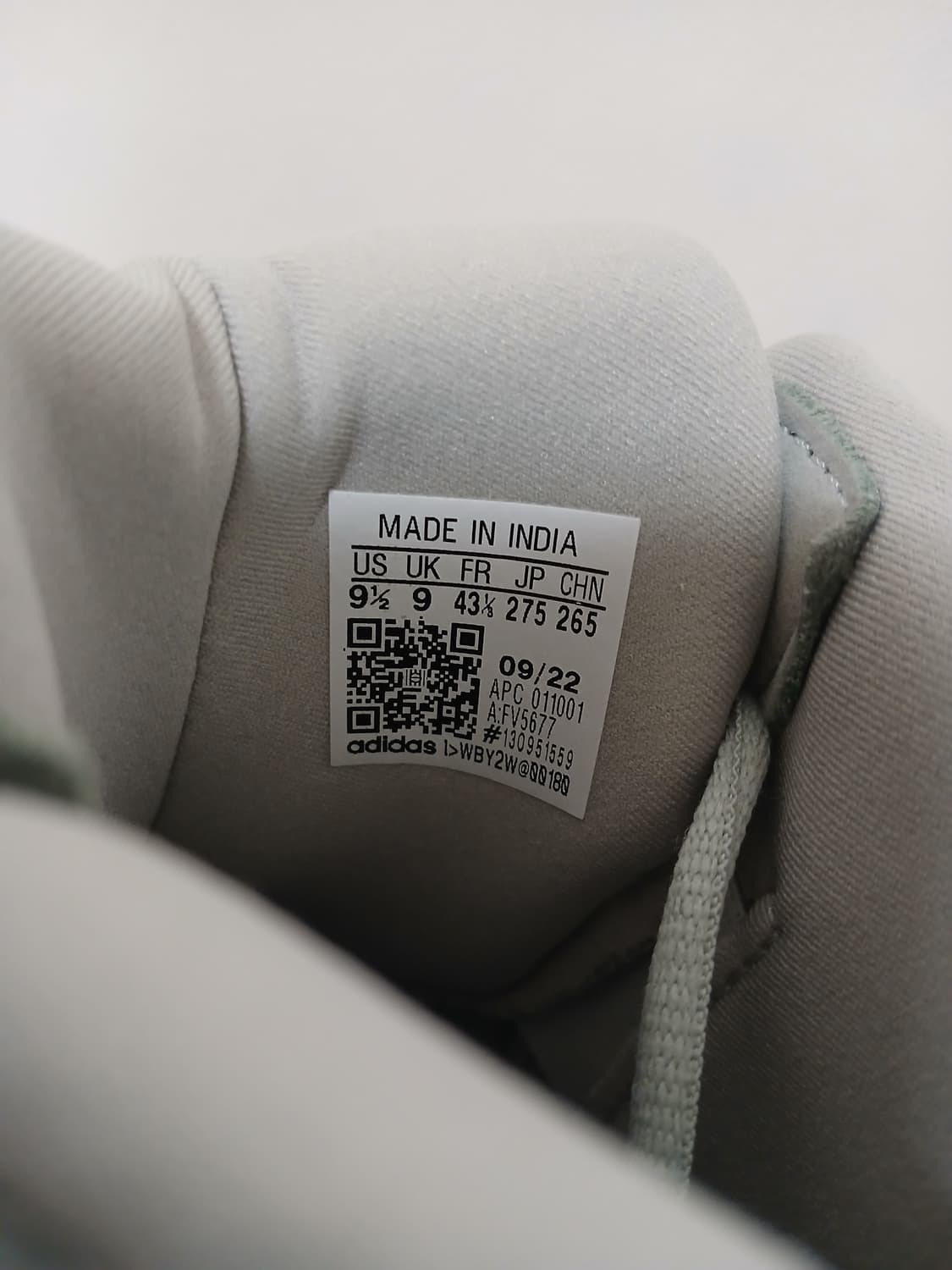 Adidas Yeezy Desert Boot Salt 상품이미지3