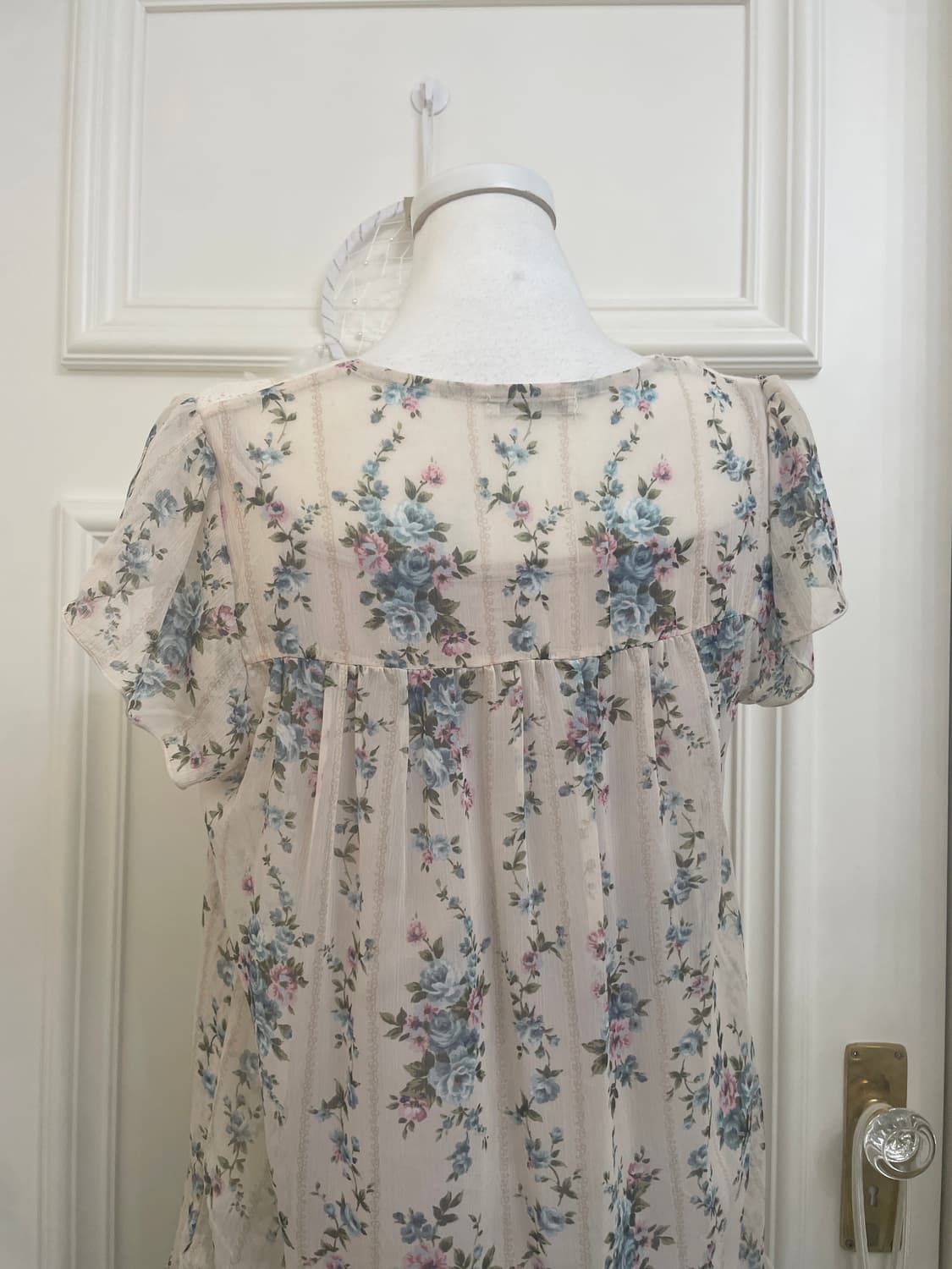 ROSA CHERI beige bow point flower blouse 상품이미지6