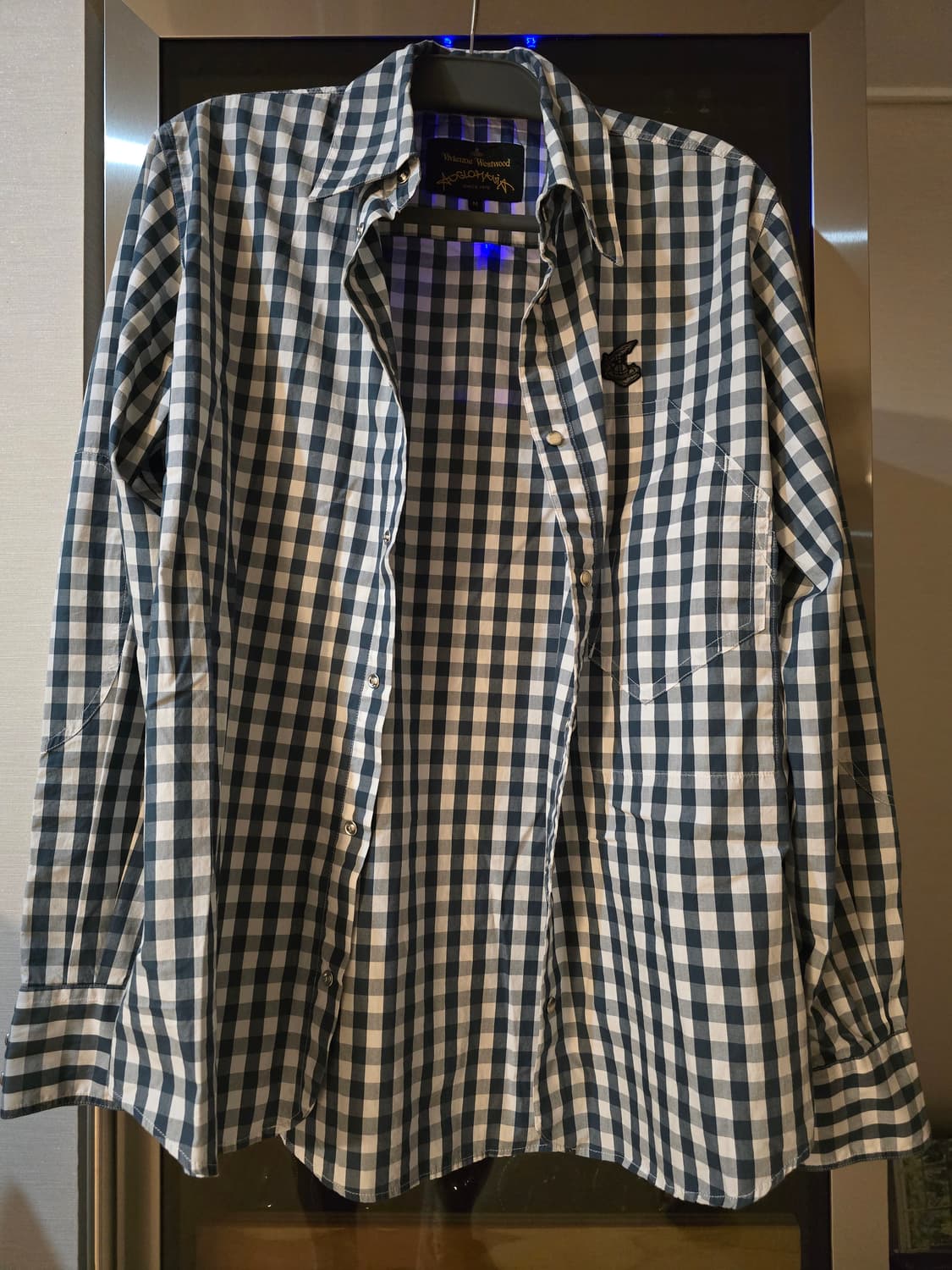 비비안 웨스트우드 체크셔츠 M사이즈입니다. 상품이미지1