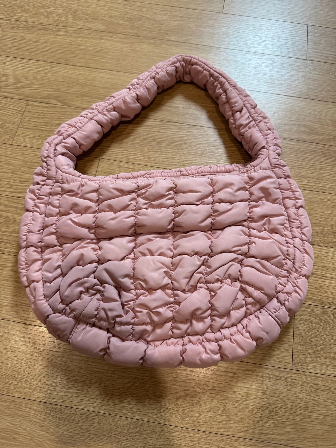 COS 코스 퀼티드 백 상품이미지2