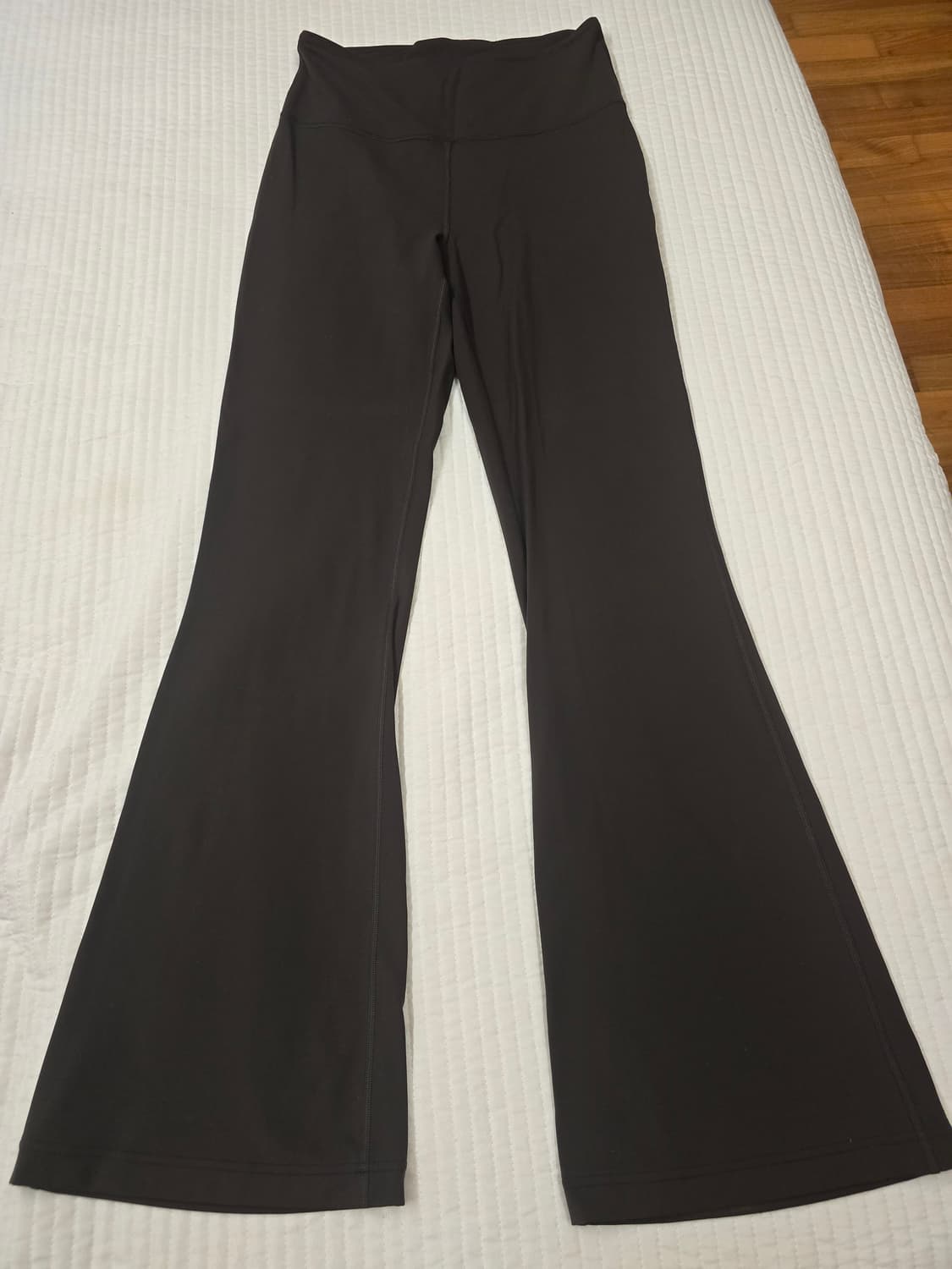 룰루레몬 부츠컷 레깅스 상품이미지1