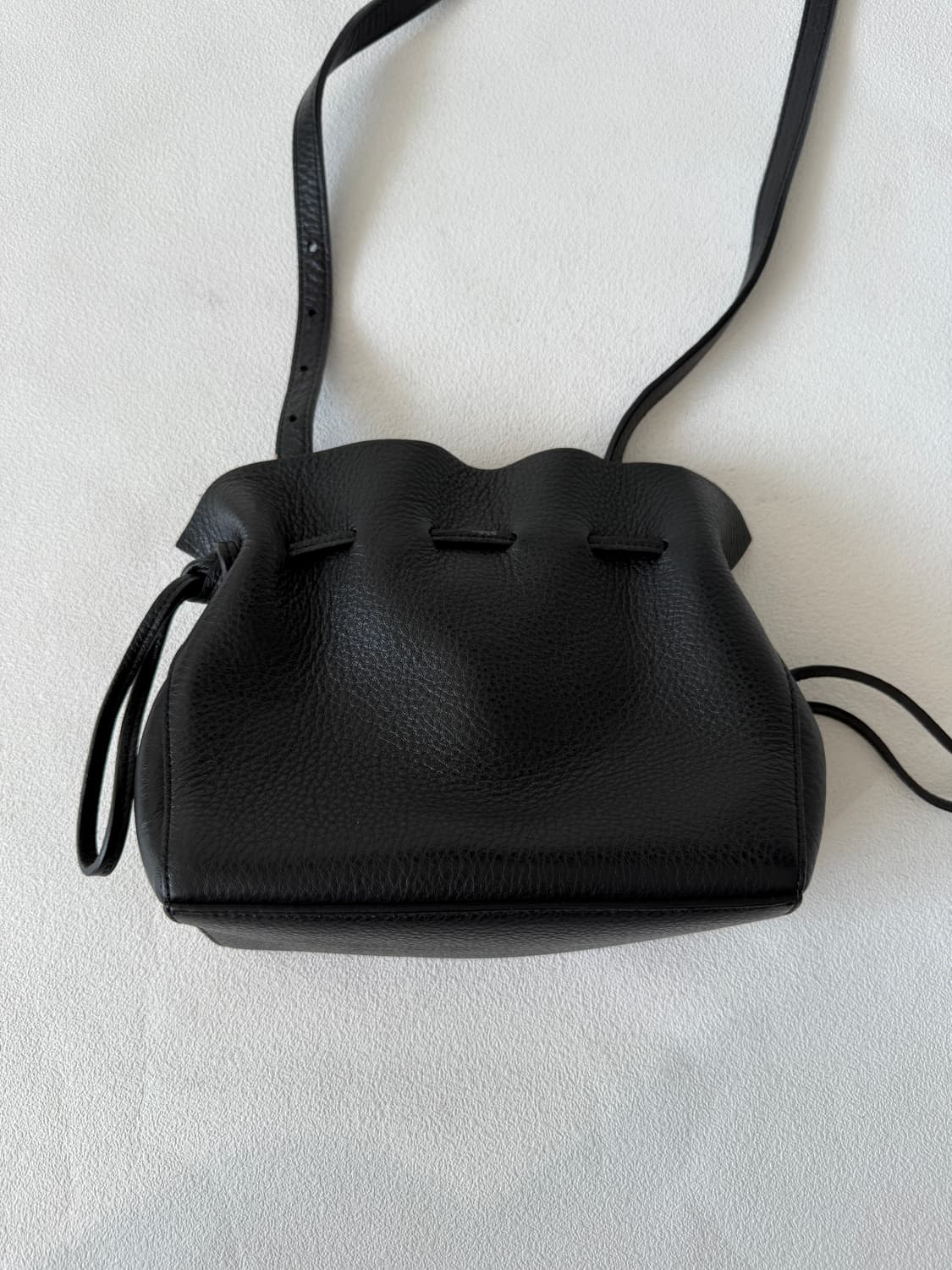 아보네(ABONNE) 레더 크로스백 상품이미지5