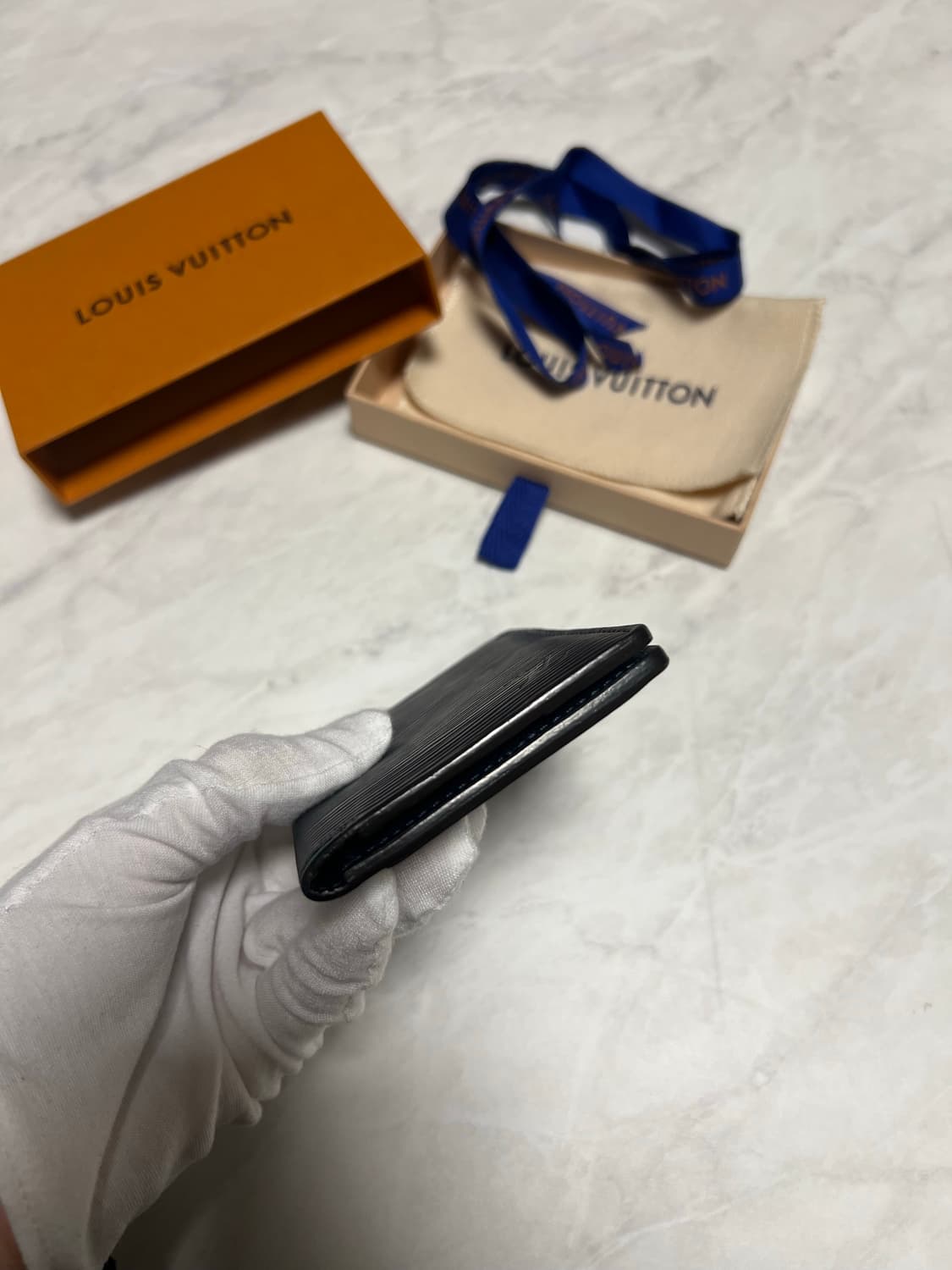 루이비통 에삐 포켓 오거나이저 지갑 상품이미지6