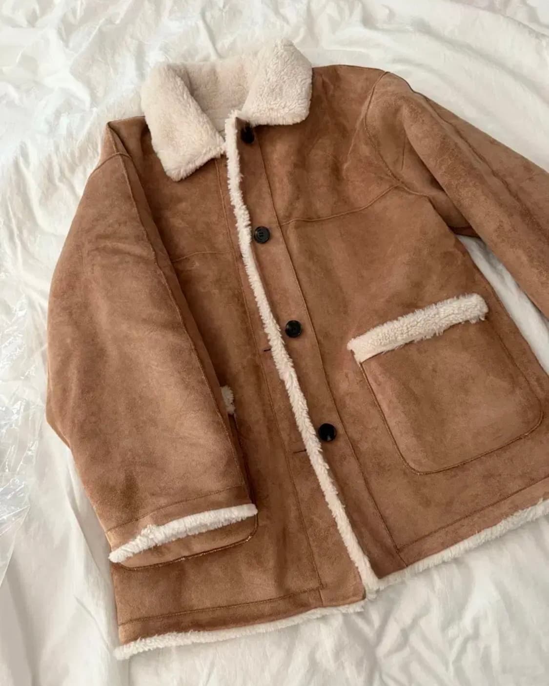 위드아웃썸머 퍼지 리버시블 무스탕 상품이미지7