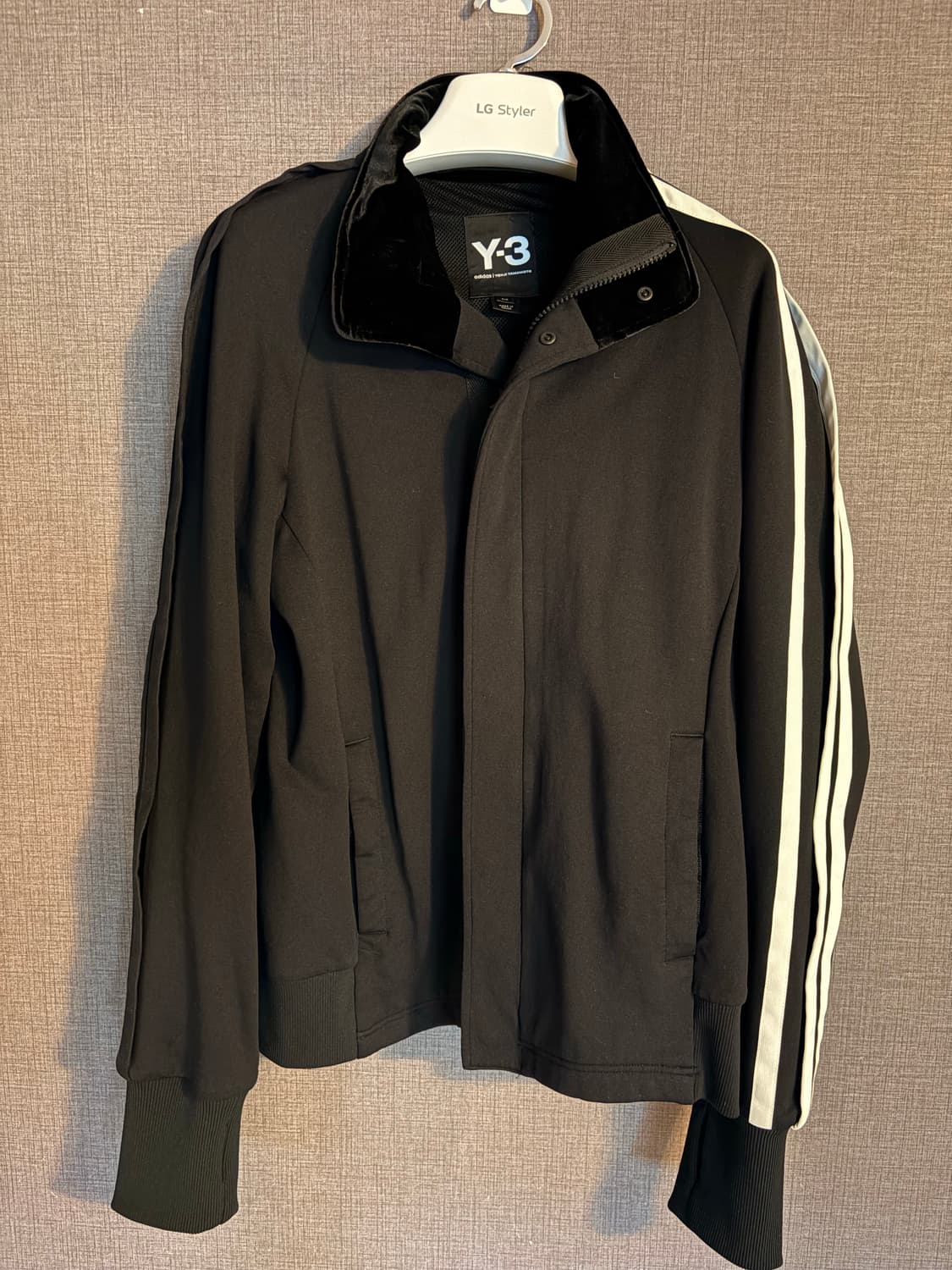 Y-3 블랙 삼선 벨벳 카라 집업 자켓  상품이미지1