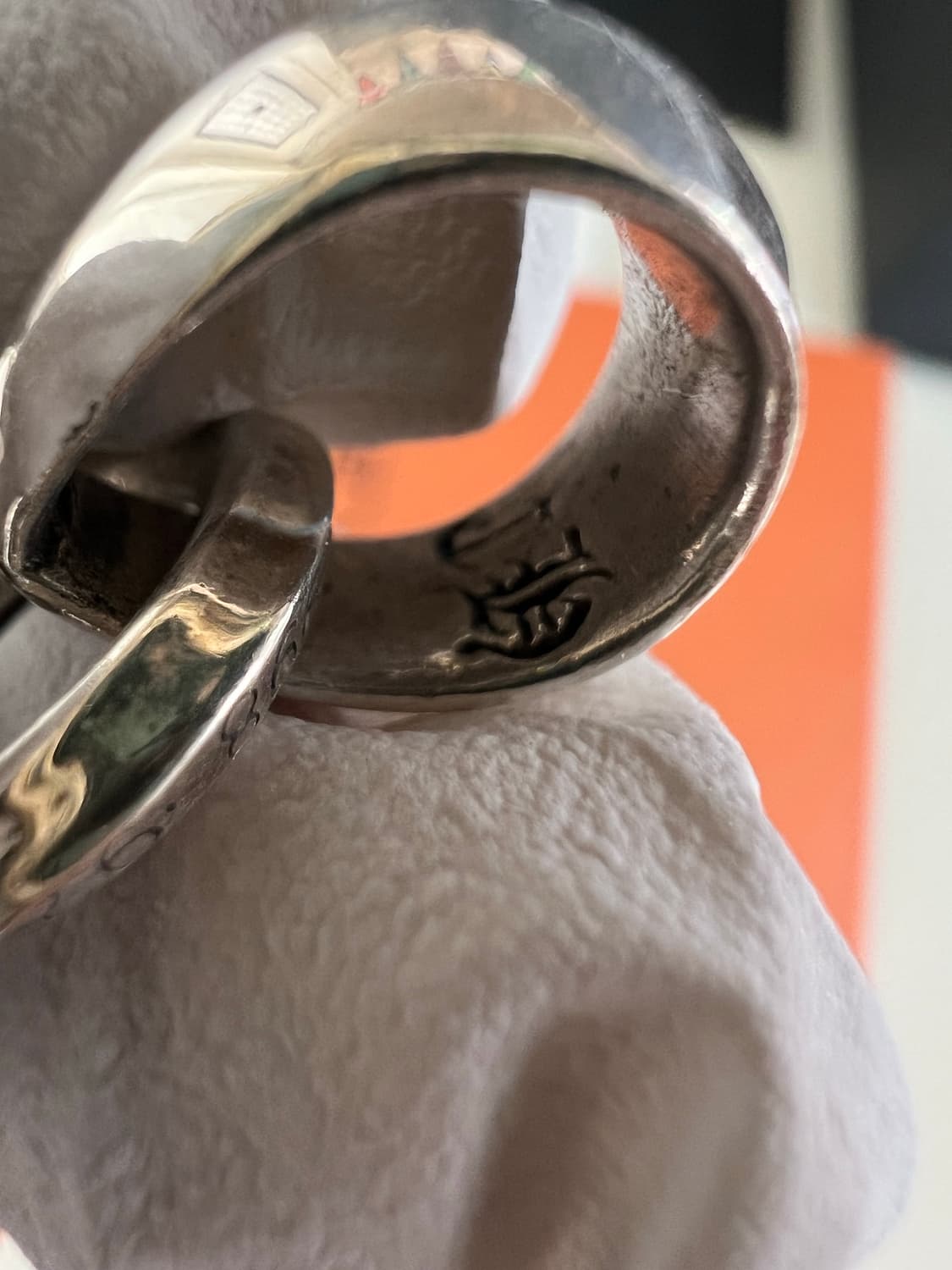 크롬하츠 스몰 크로스 위드 베일 상품이미지7