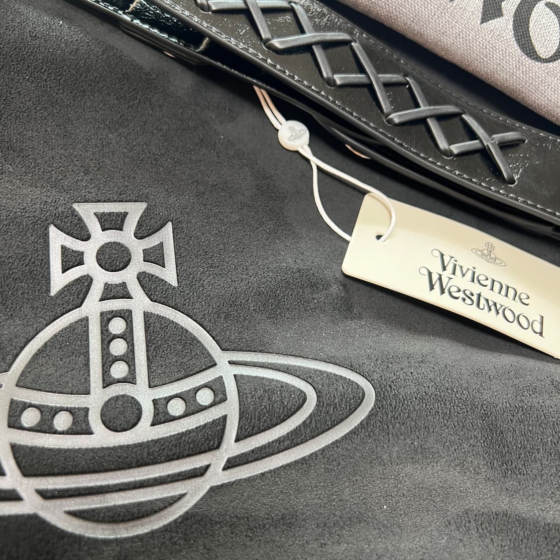 비비안웨스트우드 가방 낸시 호보백 숄더백 상품이미지4