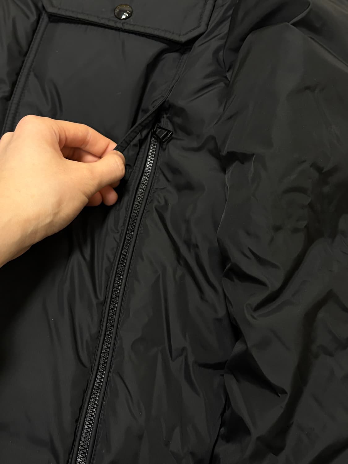 (새거급) 22fw 몽클레어 미오만드레 2 몽클레어 게이지 셔츠형 패딩2 상품이미지3