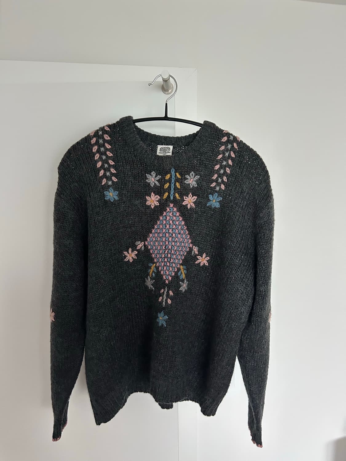 빈티지 자수니트 상품이미지1