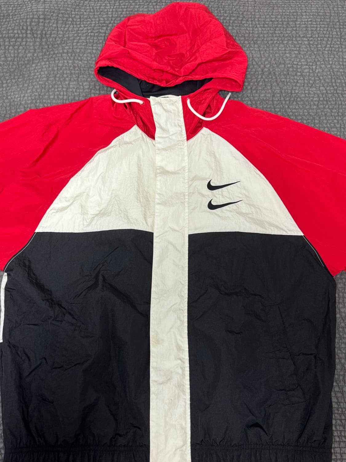 나이키 더블스우시 바람막이 상품이미지1