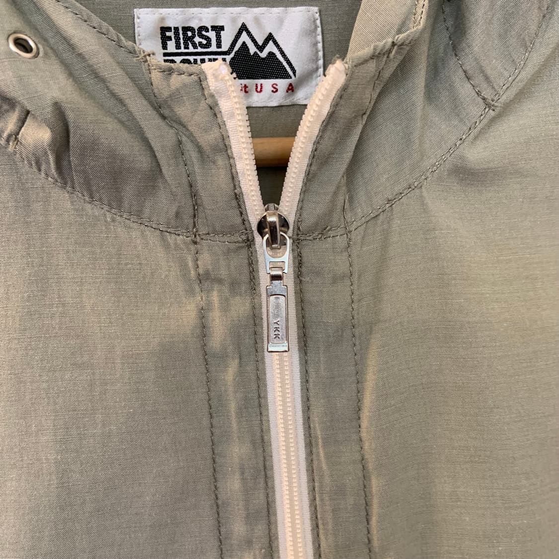 퍼스트다운 후드 바람막이 상품이미지3