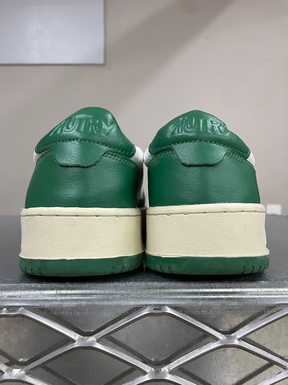 오트리 메달리스트 그린 화이트 44 상품이미지3