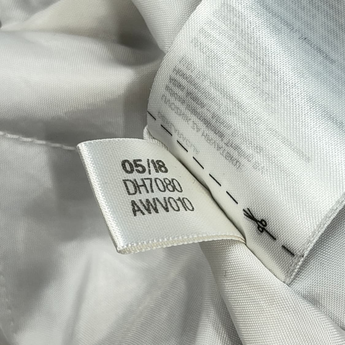 아디다스 해외판 방탄 정국 꾹디다스 트레포일 누빔 바람막이 자켓 블루 상품이미지8