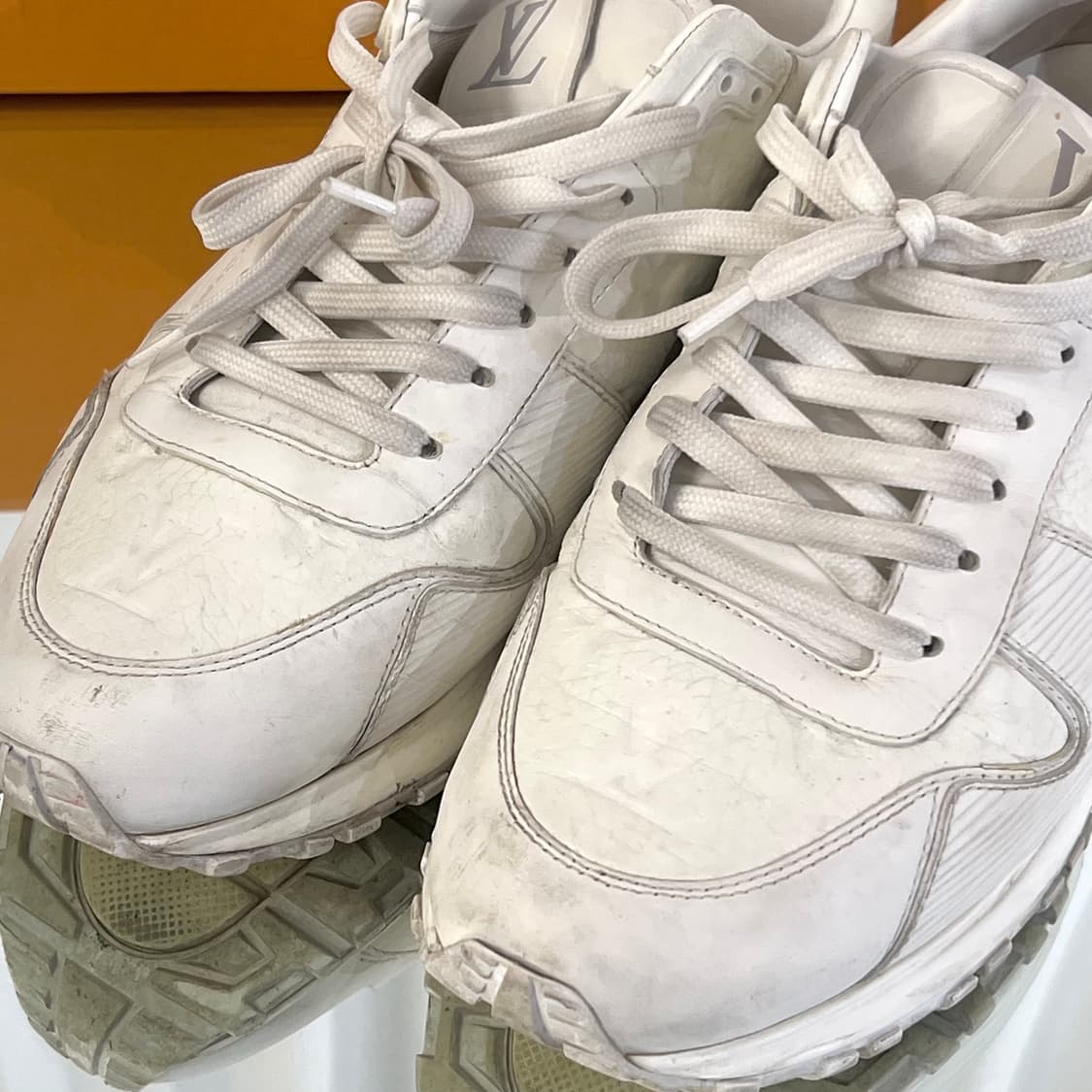 (7) 루이비통 토뤼옹 런어웨이 스니커즈  상품이미지8