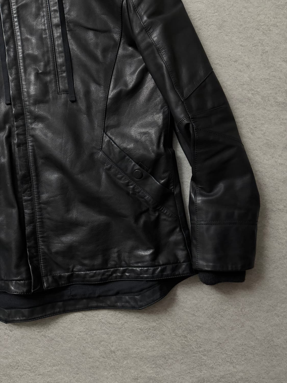 헬무트랭 투웨이 후드레더자켓 상품이미지7